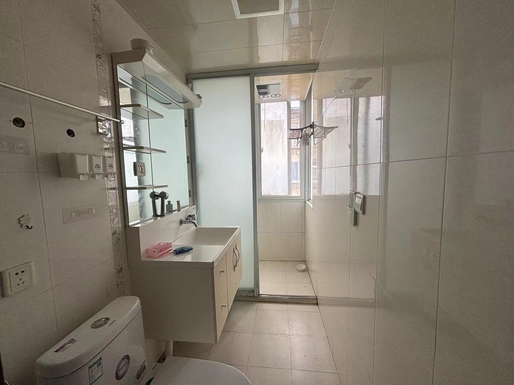 新建路新村（新建花苑） 2室1厅1卫 64m&sup2;