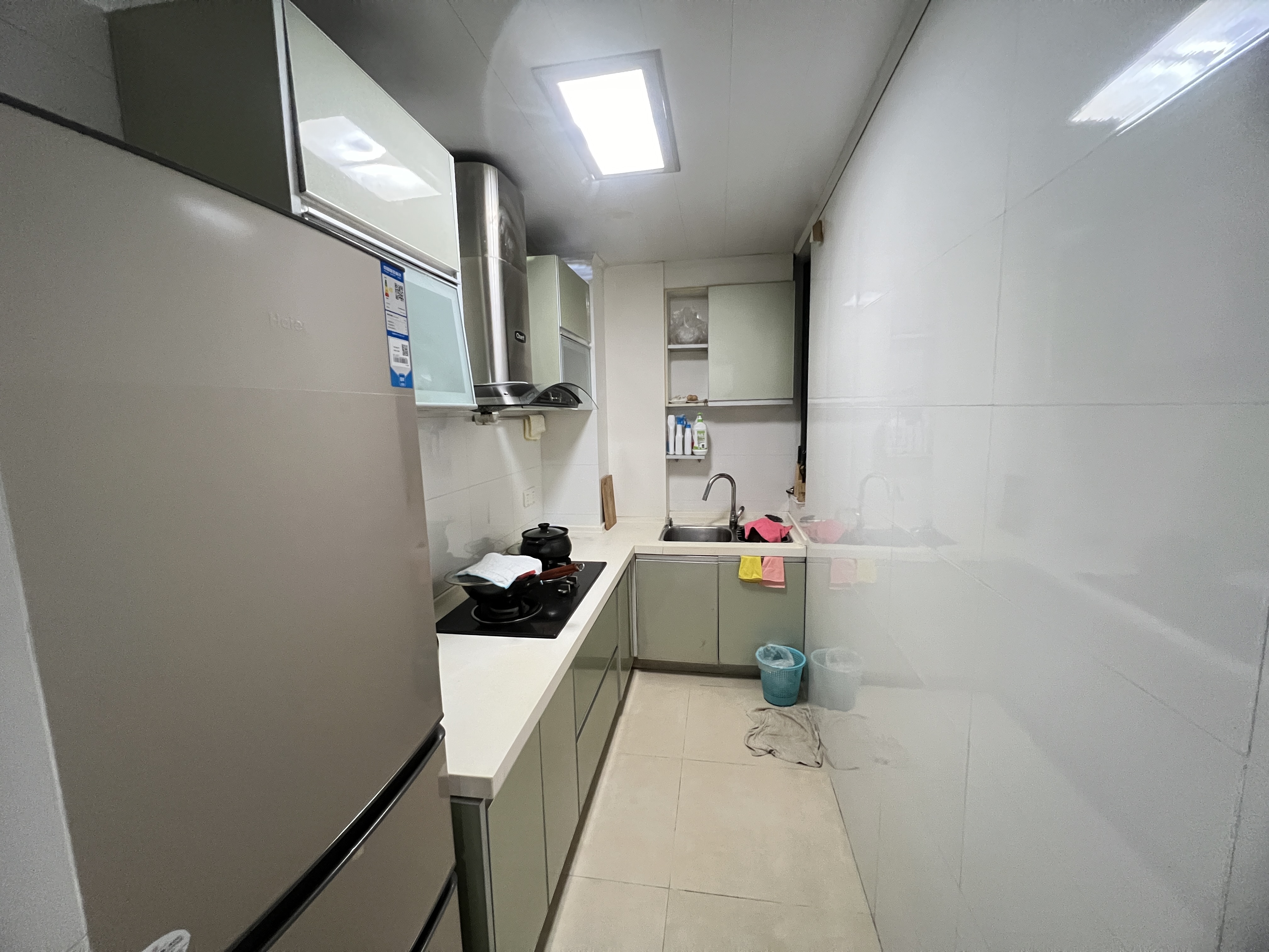 中南世纪城北区 1室2厅1卫 72m&sup2;