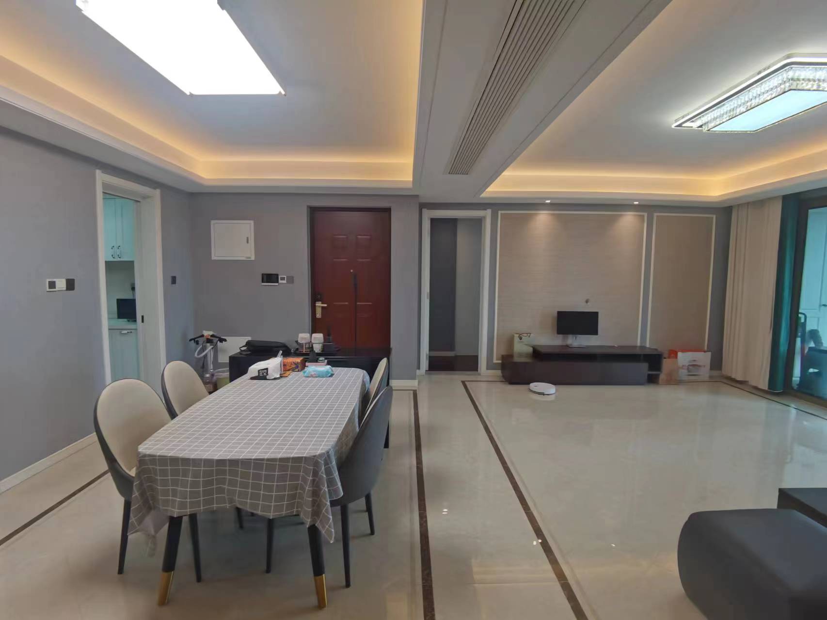九玺台 4室2厅2卫 143m&sup2;
