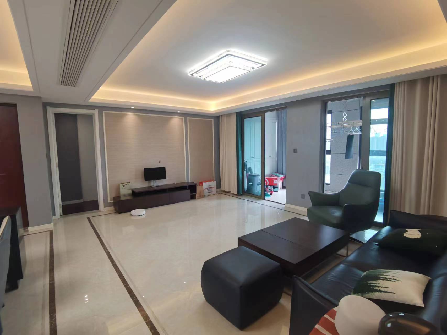 九玺台 4室2厅2卫 143m&sup2;
