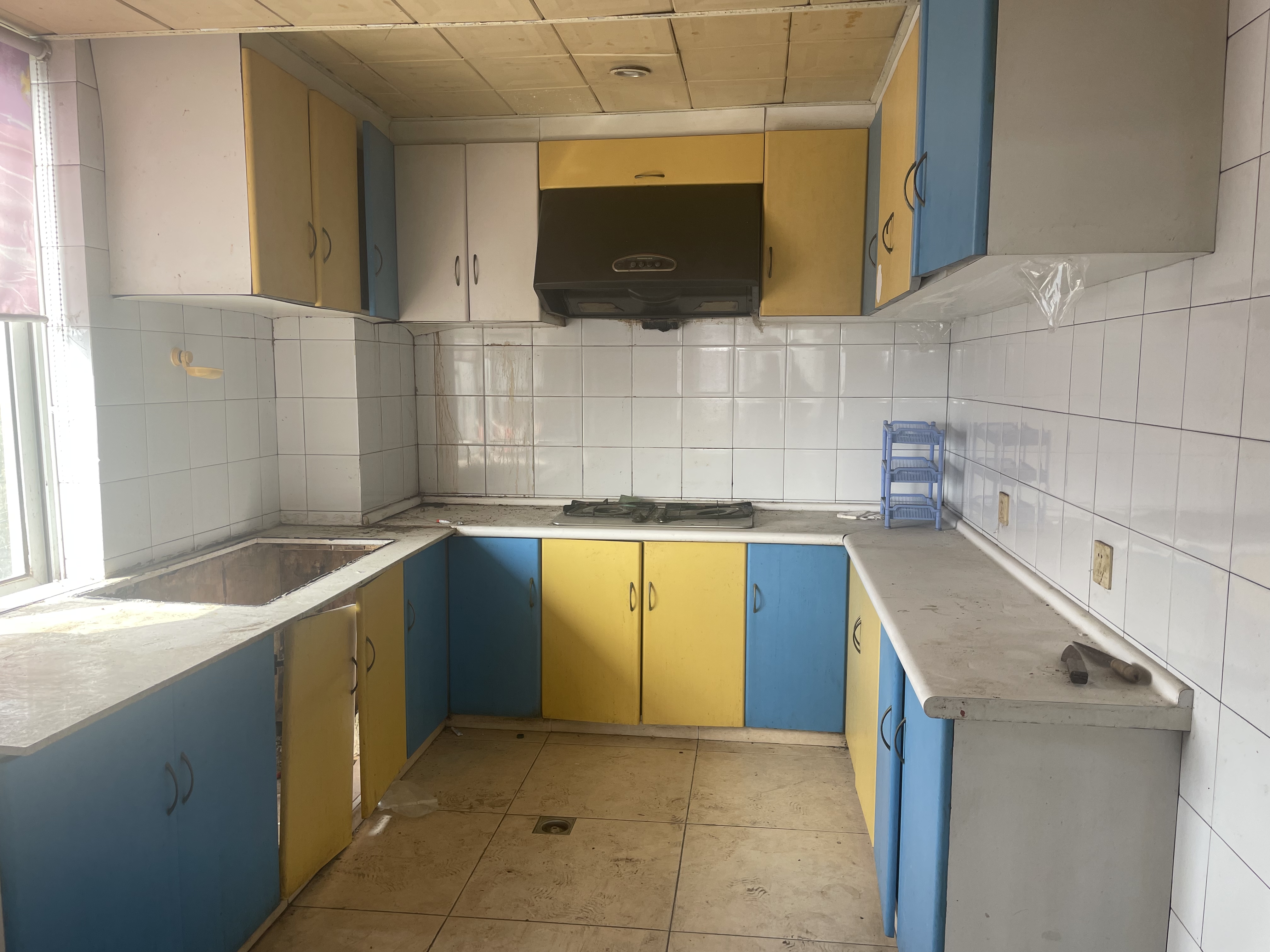 虹桥东村 6室1厅1卫 200.00m&sup2;