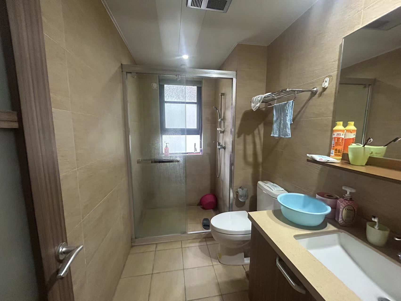 万科濠河传奇 3室2厅2卫 132m&sup2;