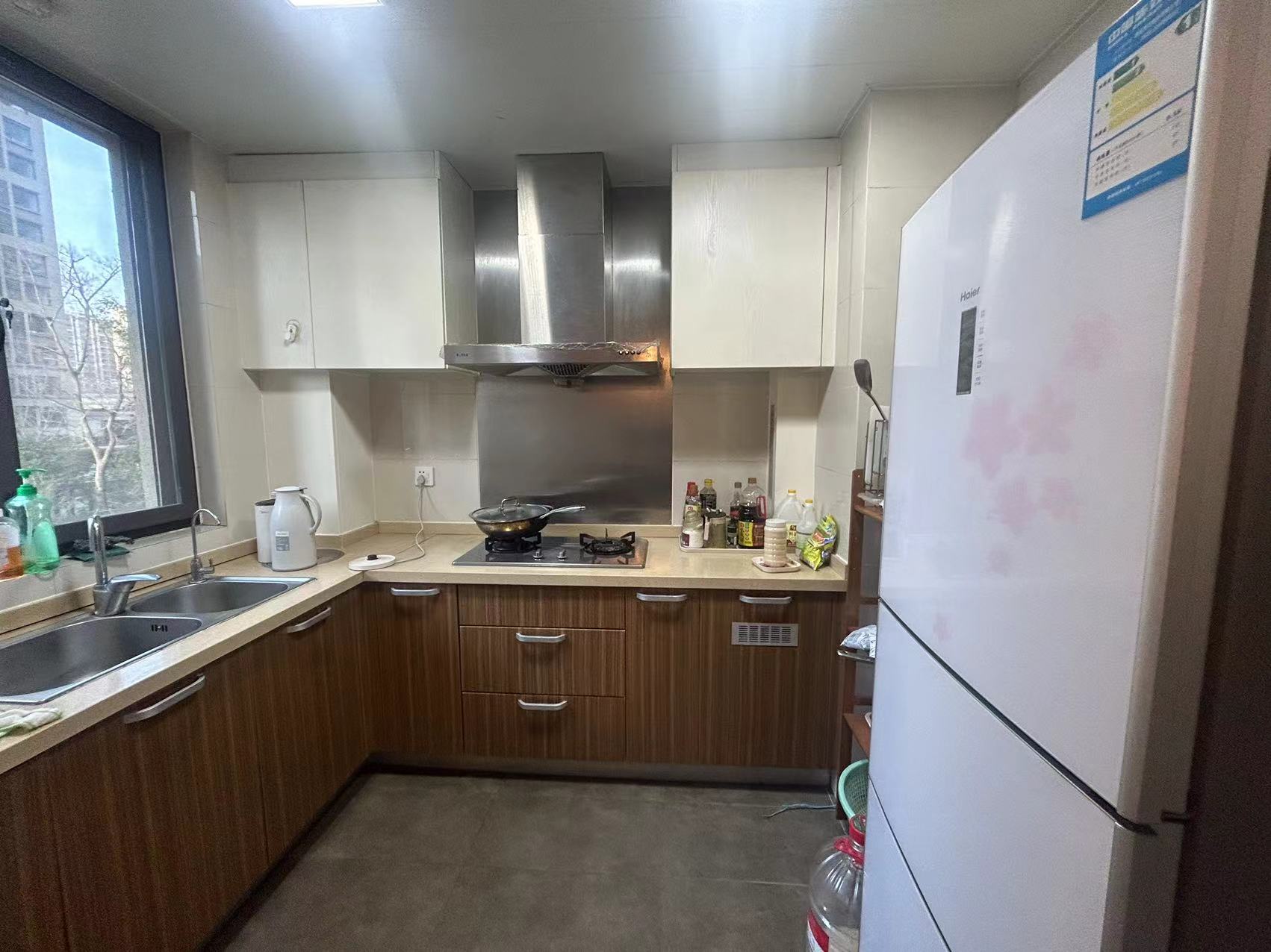 万科濠河传奇 3室2厅2卫 132m&sup2;