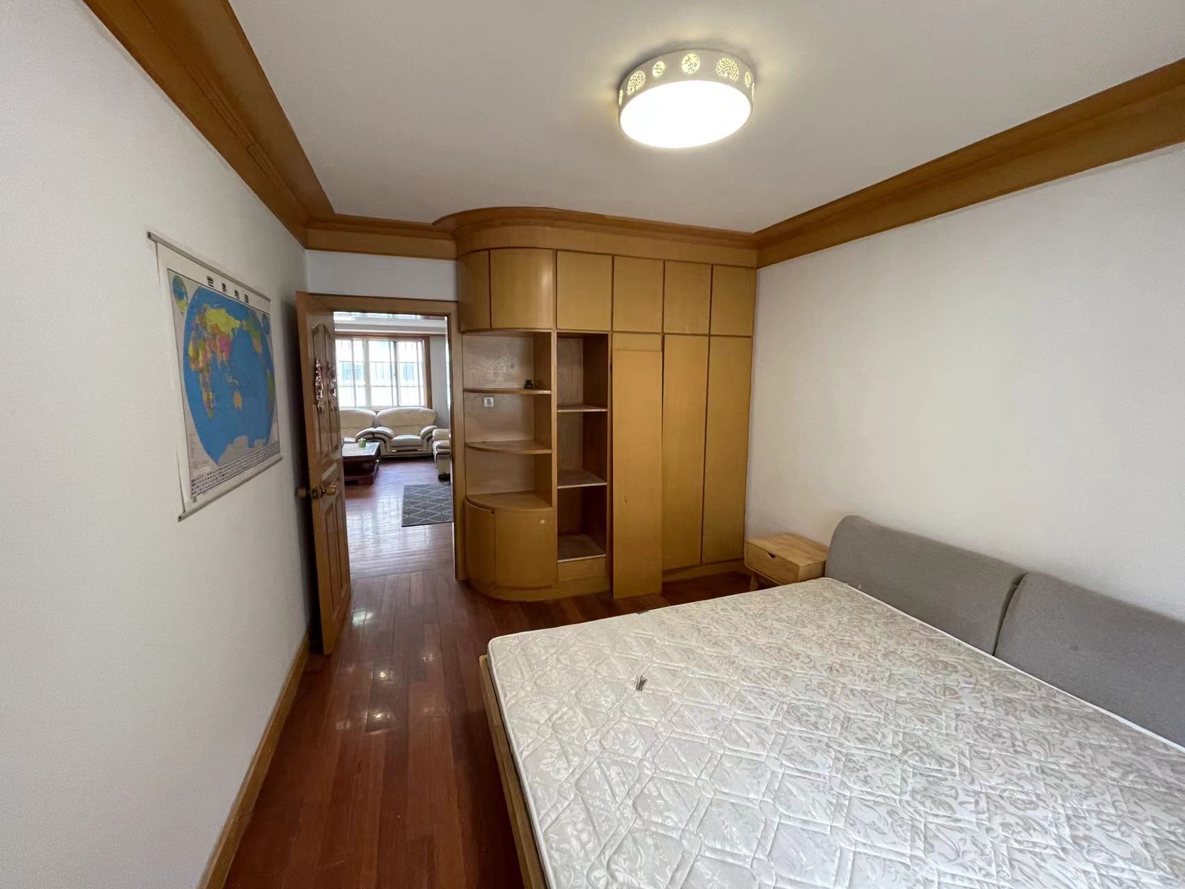 金鑫苑 3室2厅1卫 132m&sup2;