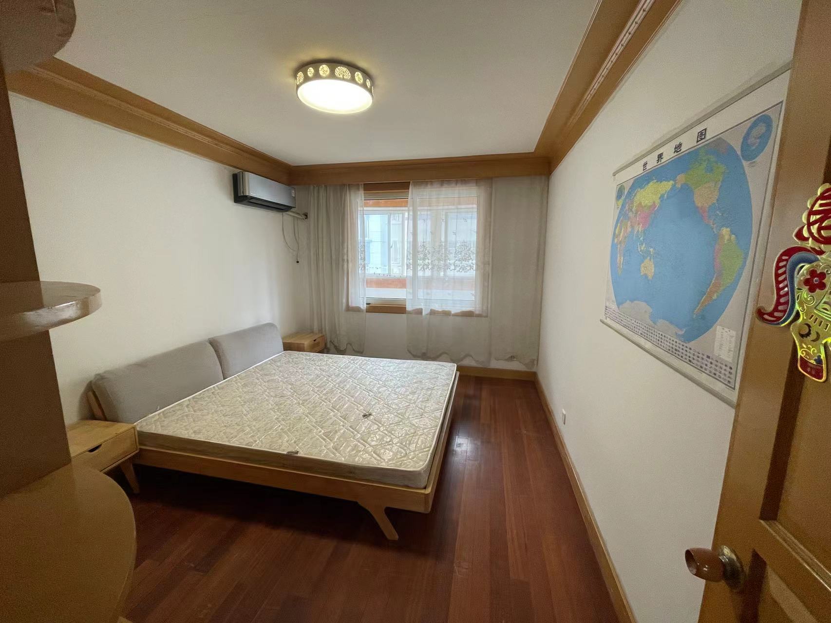 金鑫苑 3室2厅1卫 132m&sup2;