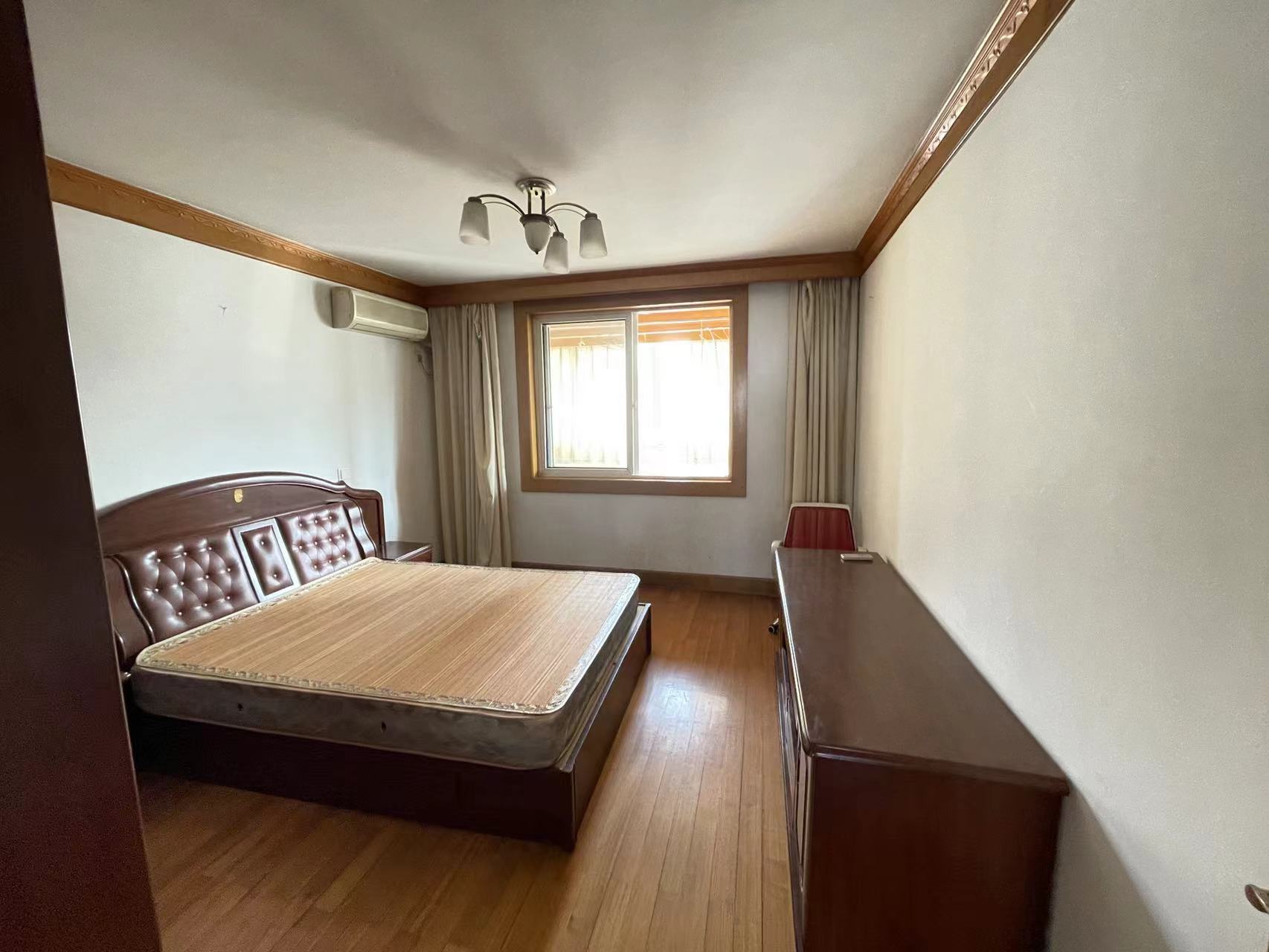 金鑫苑 3室2厅1卫 133.36m&sup2;