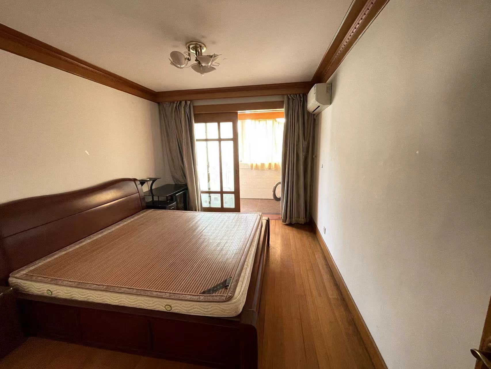金鑫苑 3室2厅1卫 133.36m&sup2;