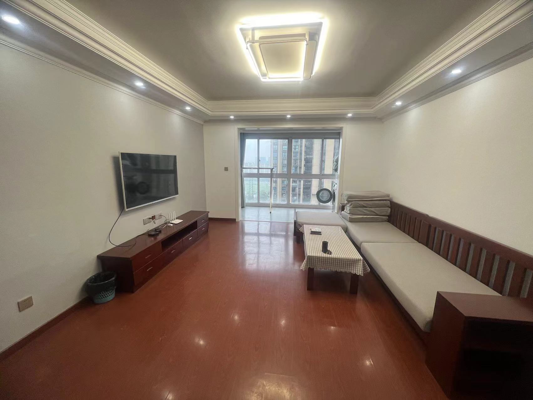 南山国际社区 4室2厅2卫 122m²