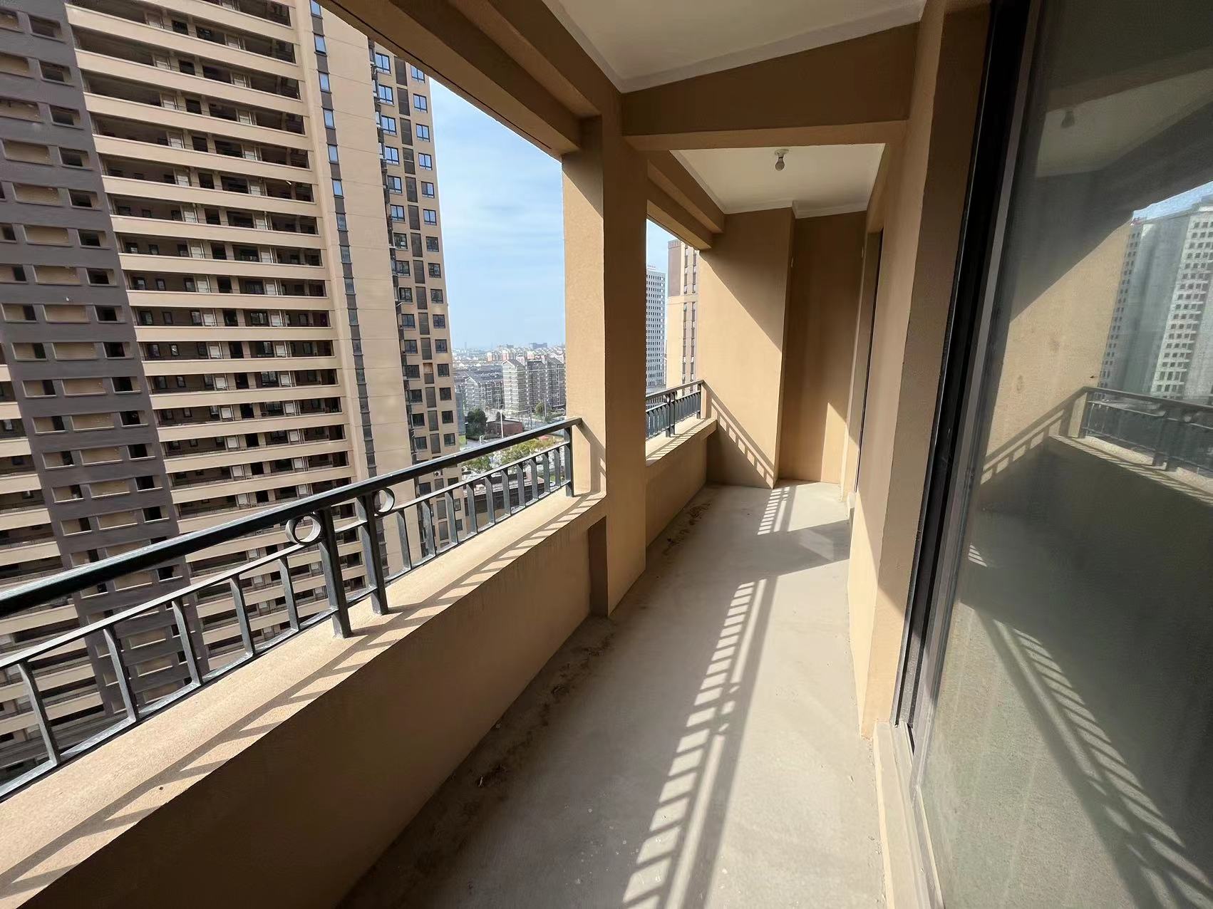 保利香槟国际 4室2厅2卫 142.19m&sup2;