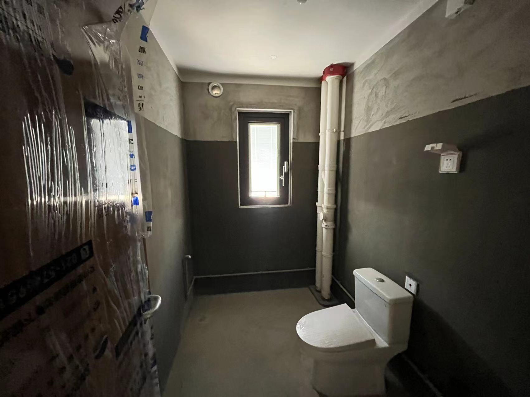 保利香槟国际 4室2厅2卫 142.19m&sup2;