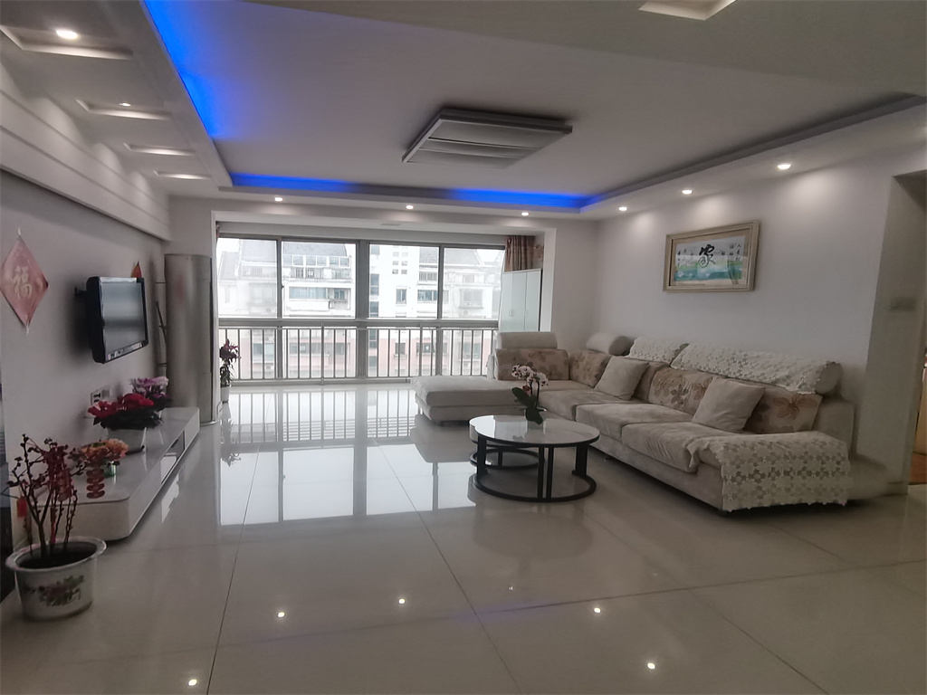 濠滨花园 4室2厅2卫 205.00m&sup2;