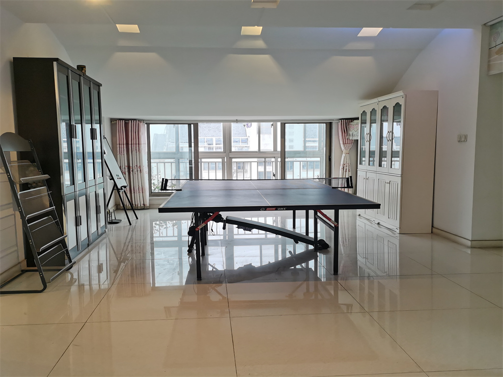 濠滨花园 4室2厅2卫 205.00m&sup2;