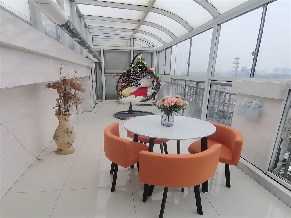 濠滨花园 4室2厅2卫 205.00m&sup2;