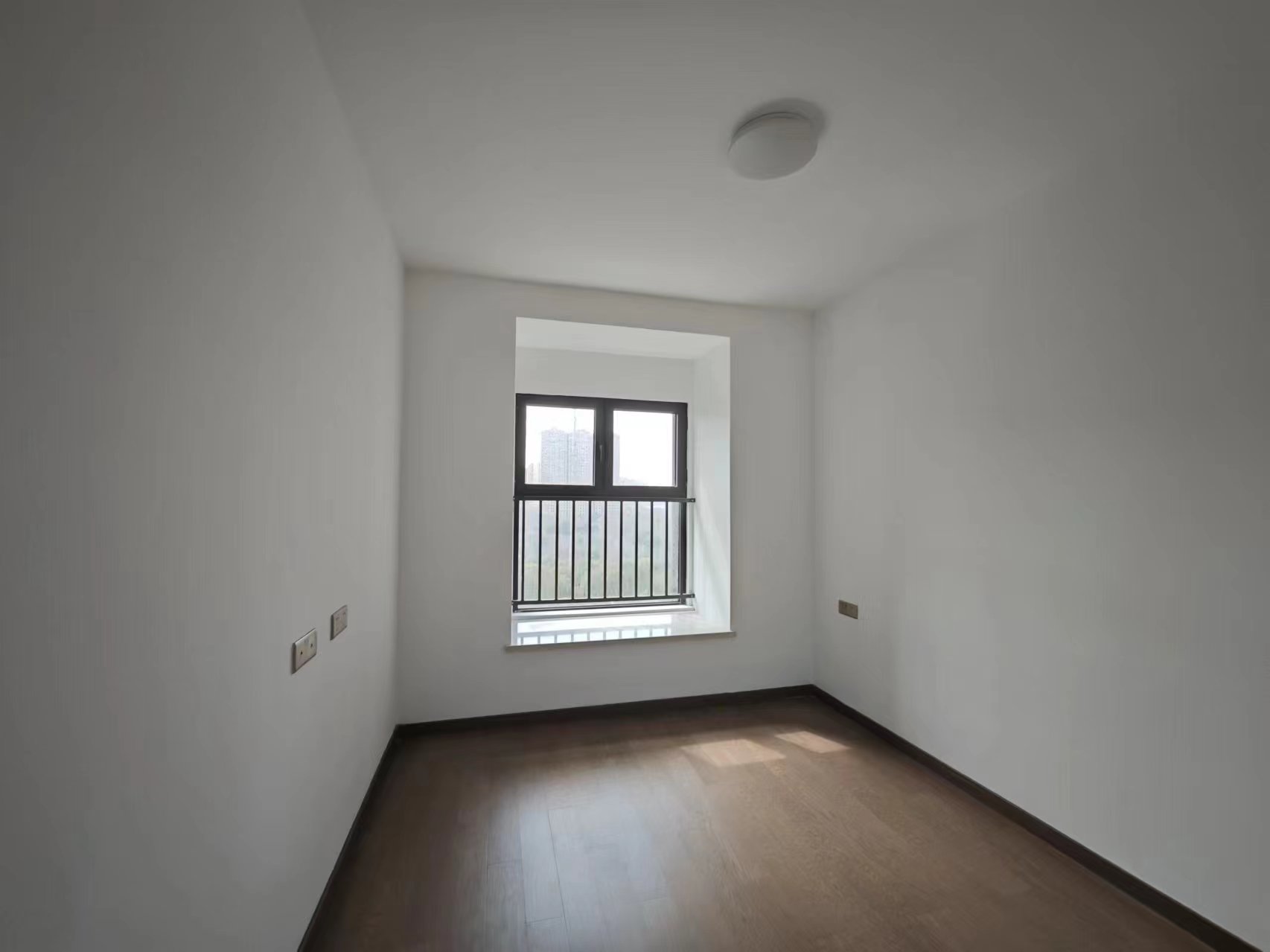中海上东区 4室2厅2卫 143m&sup2;