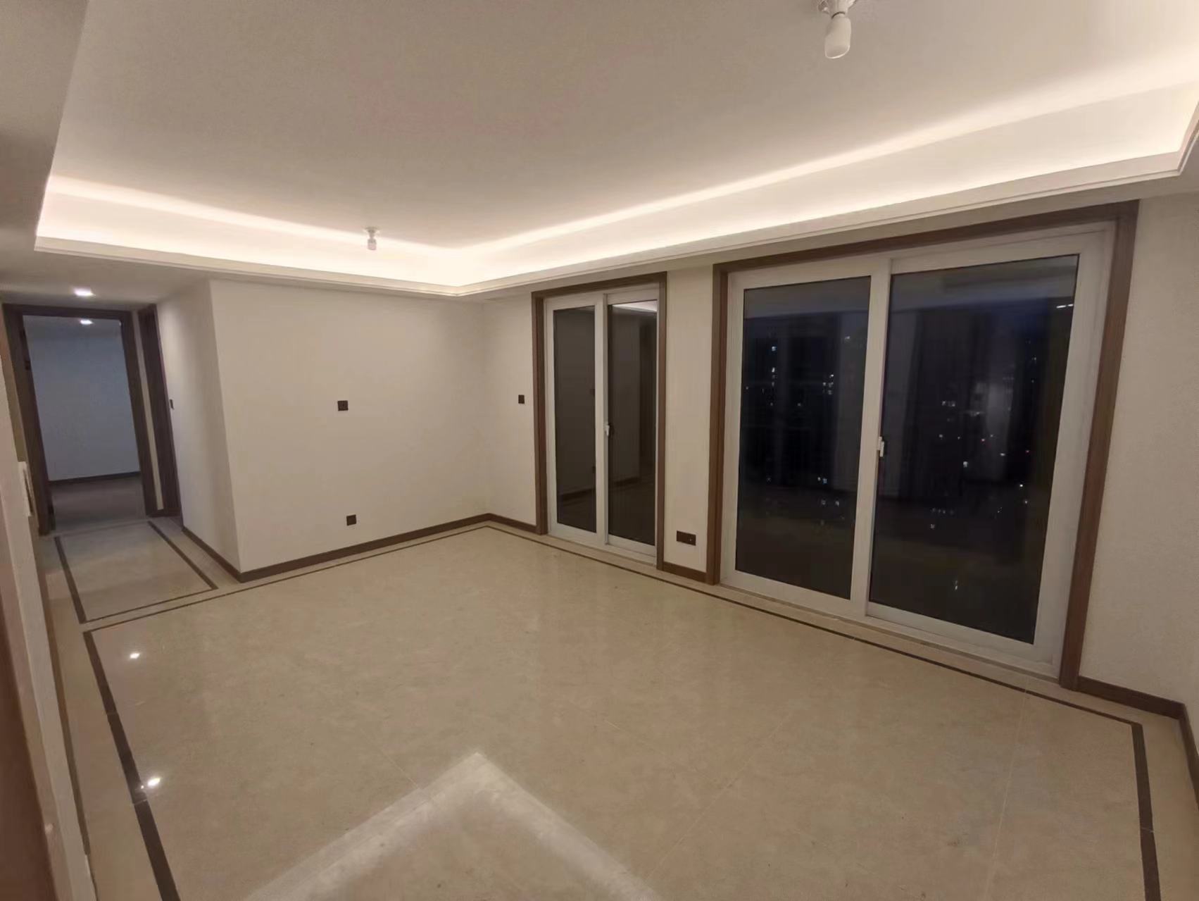 世茂云锦（九龙庭广场） 3室2厅2卫 108m&sup2;