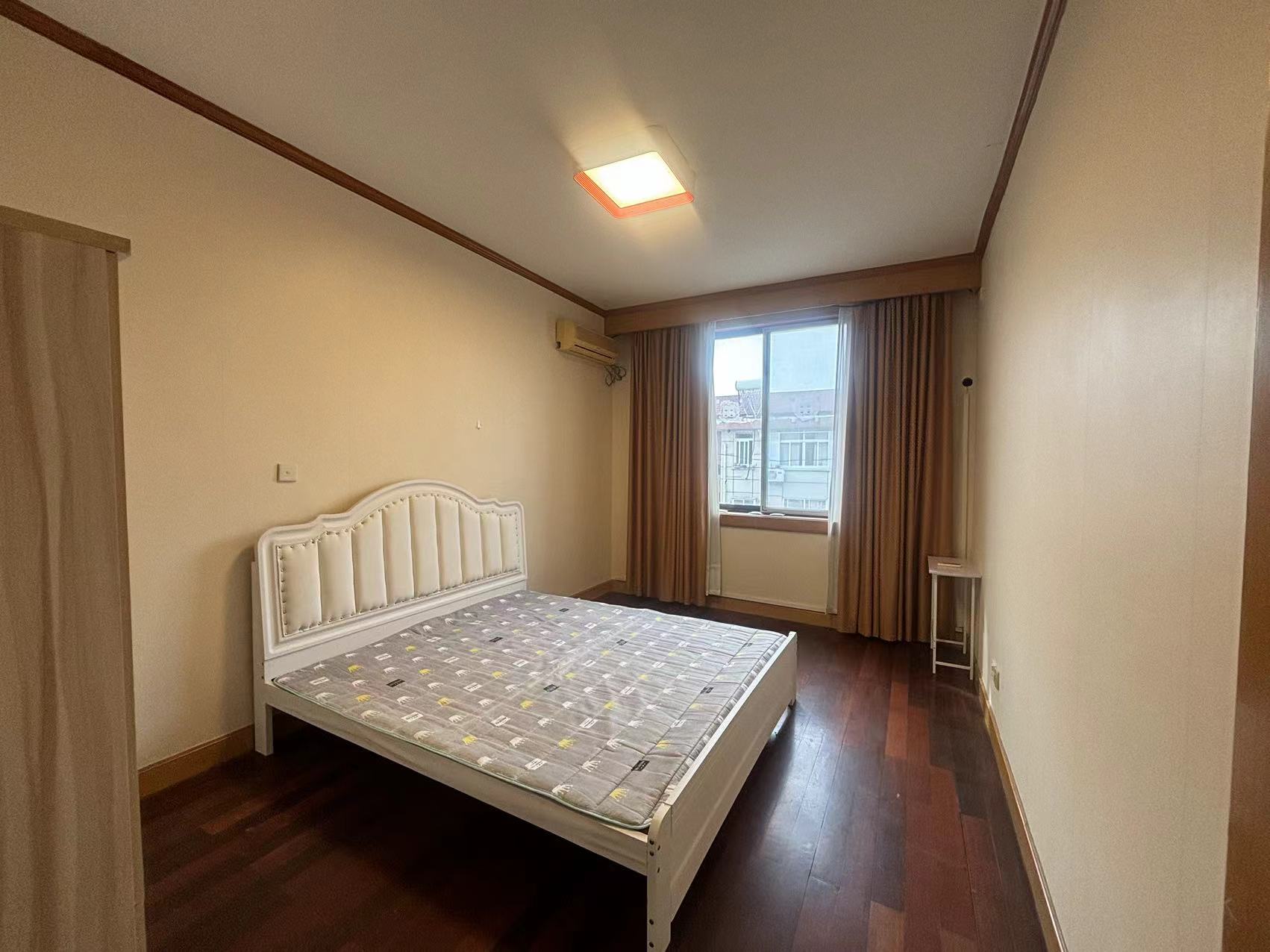 光明新村 2室1厅1卫 64m&sup2;