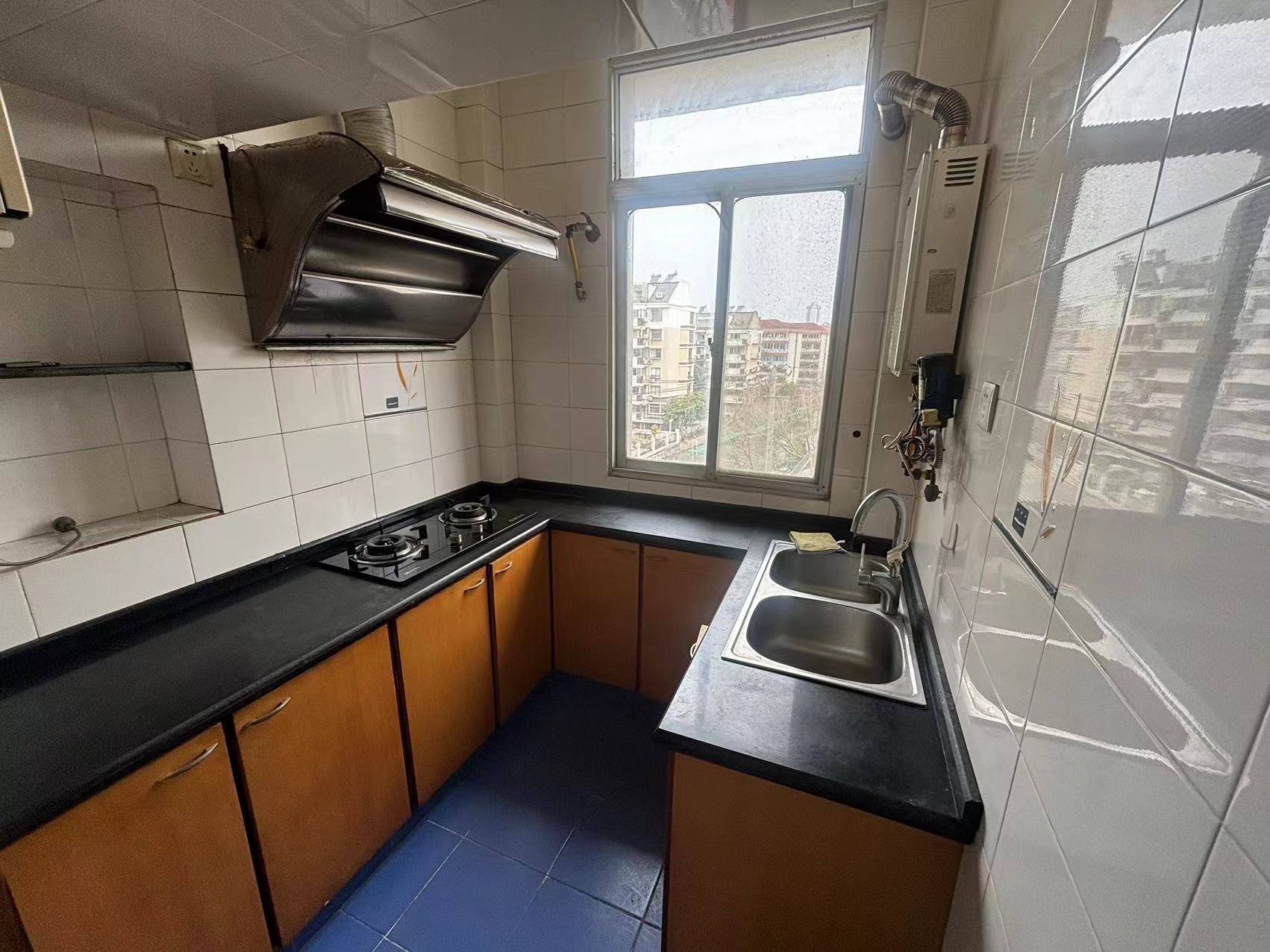 光明新村 2室1厅1卫 64m&sup2;