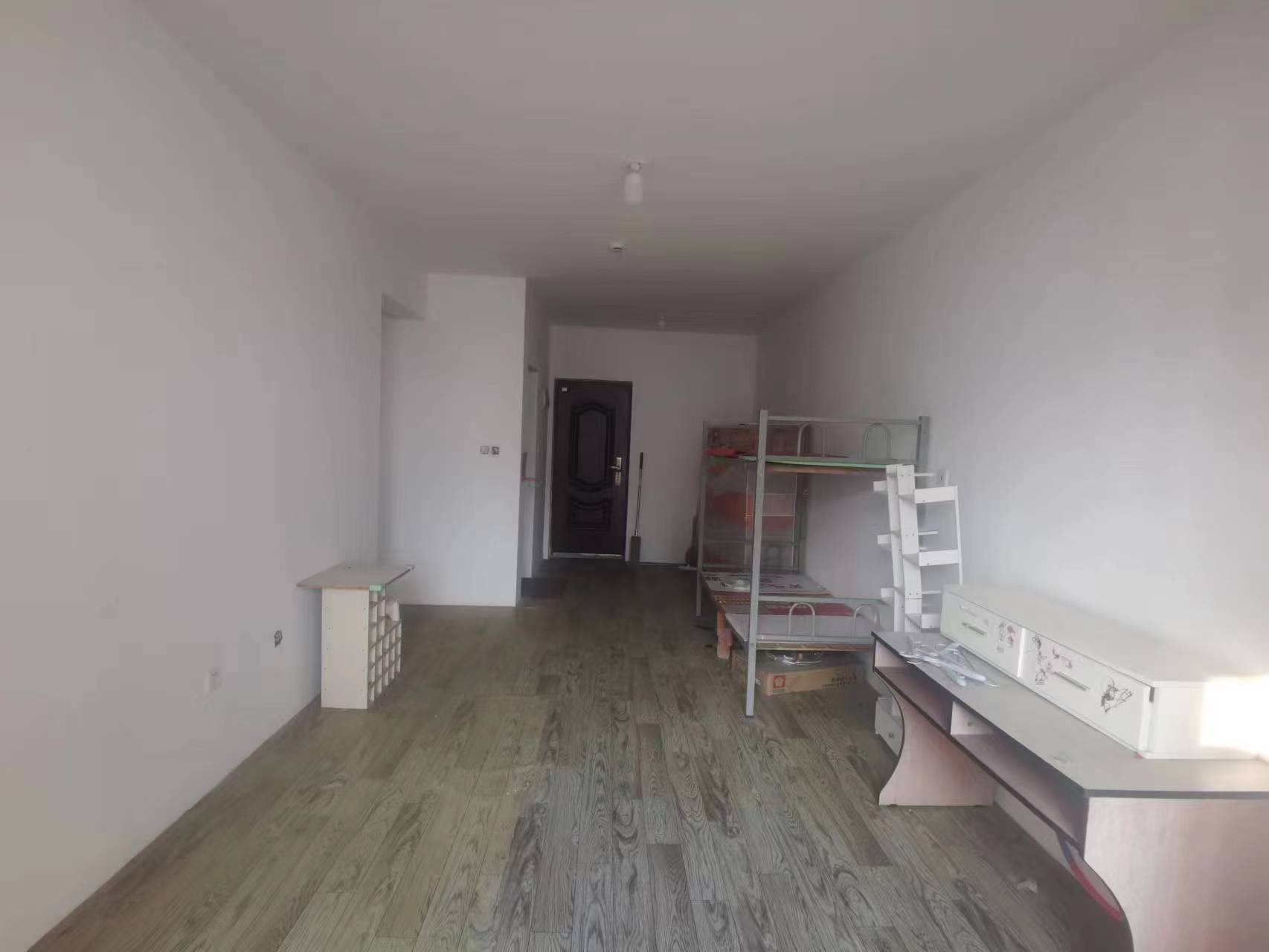 湖滨华庭 2室2厅1卫 100.90m&sup2;