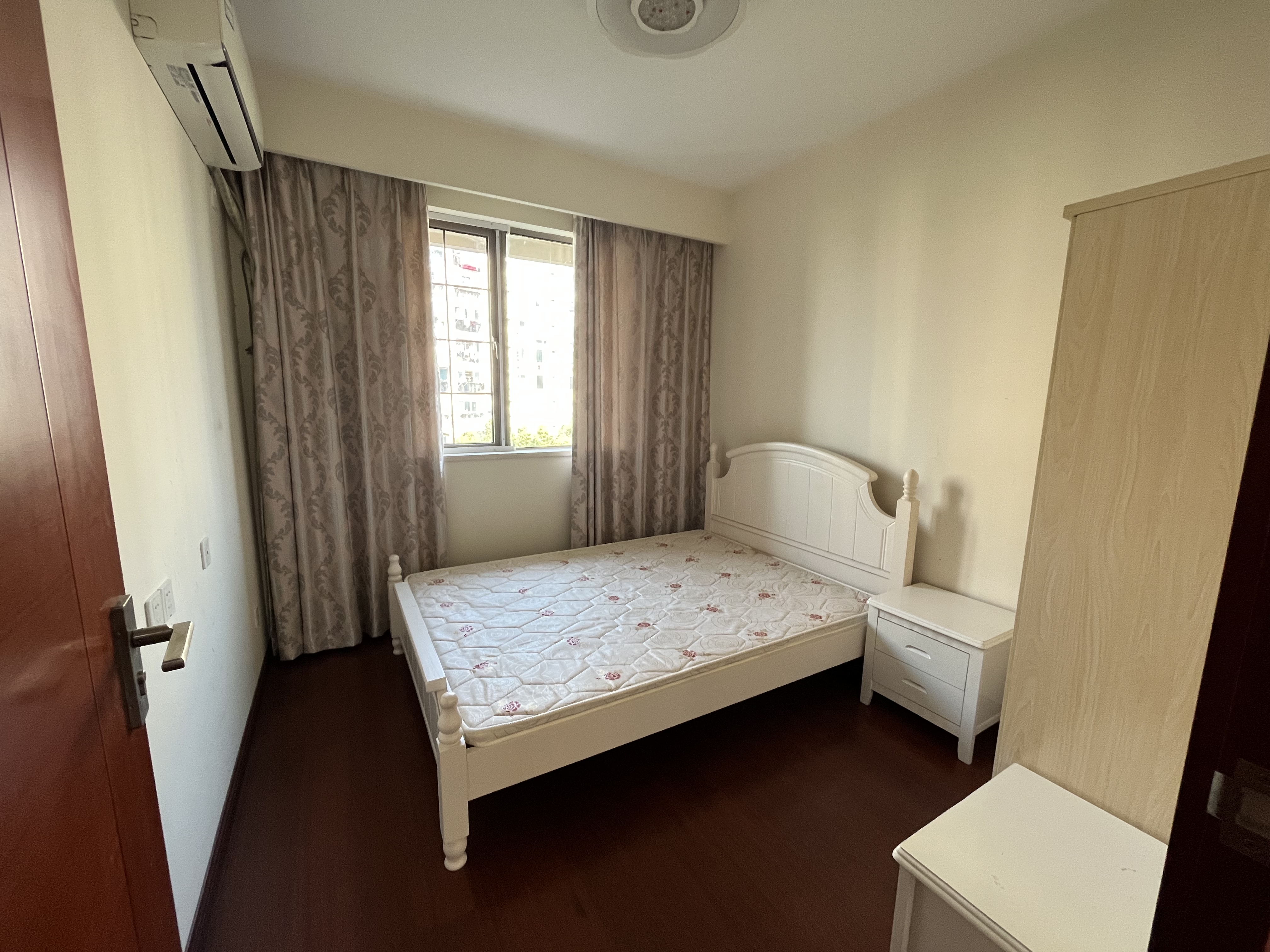 优山美地花园北区 2室2厅1卫 102m&sup2;