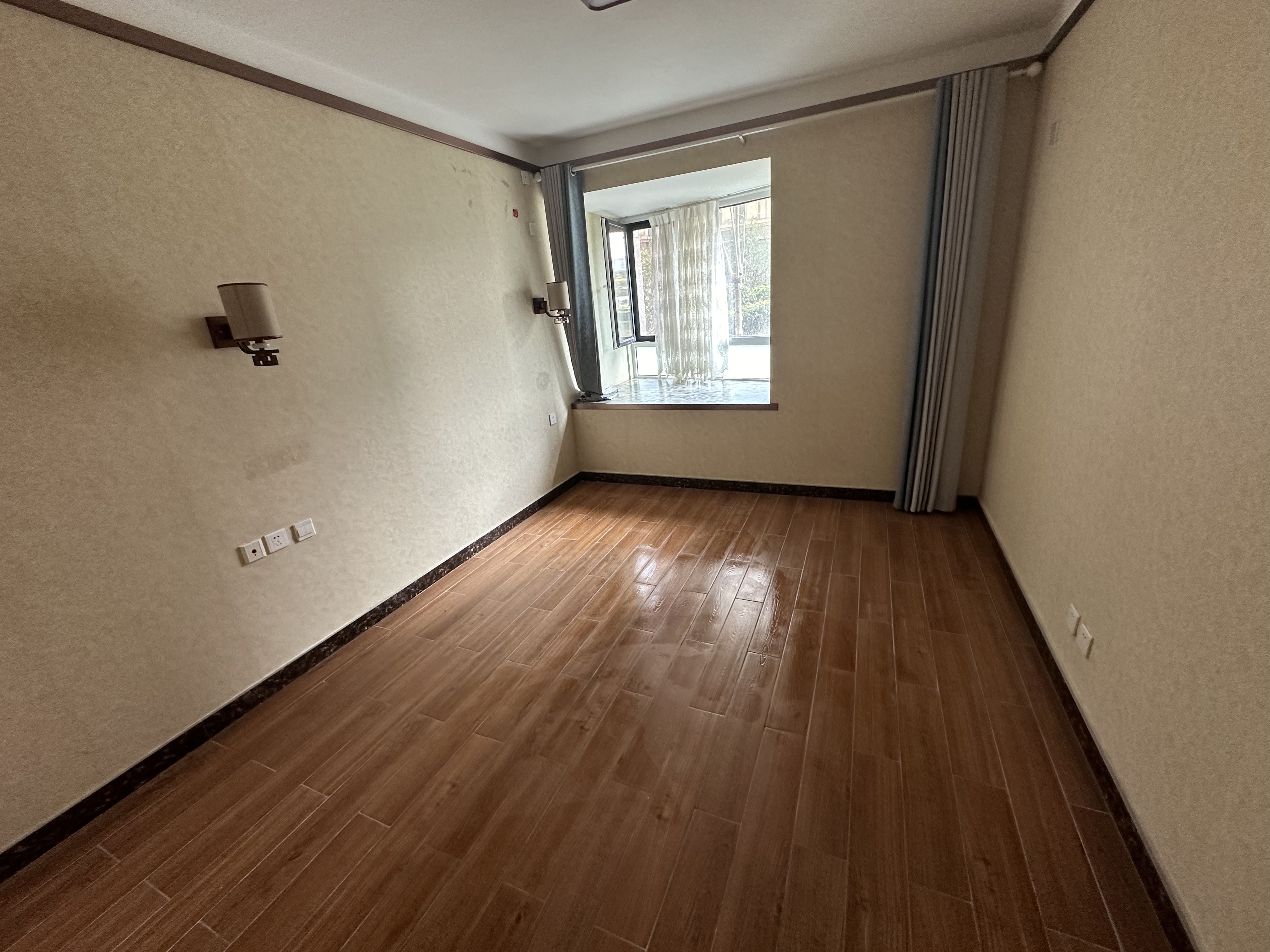 富都豪园 2室1厅1卫 90.54m&sup2;