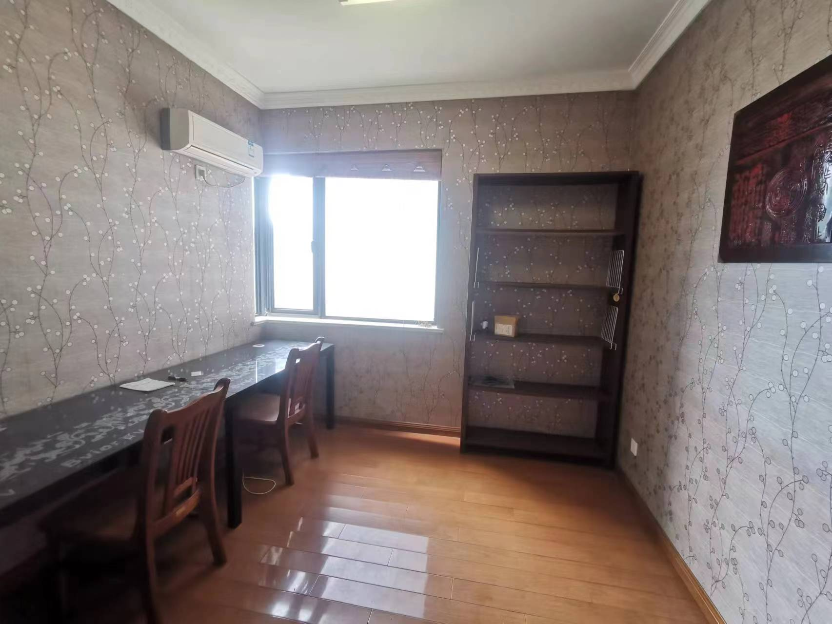 中南世纪城北区 3室2厅1卫 143m&sup2;