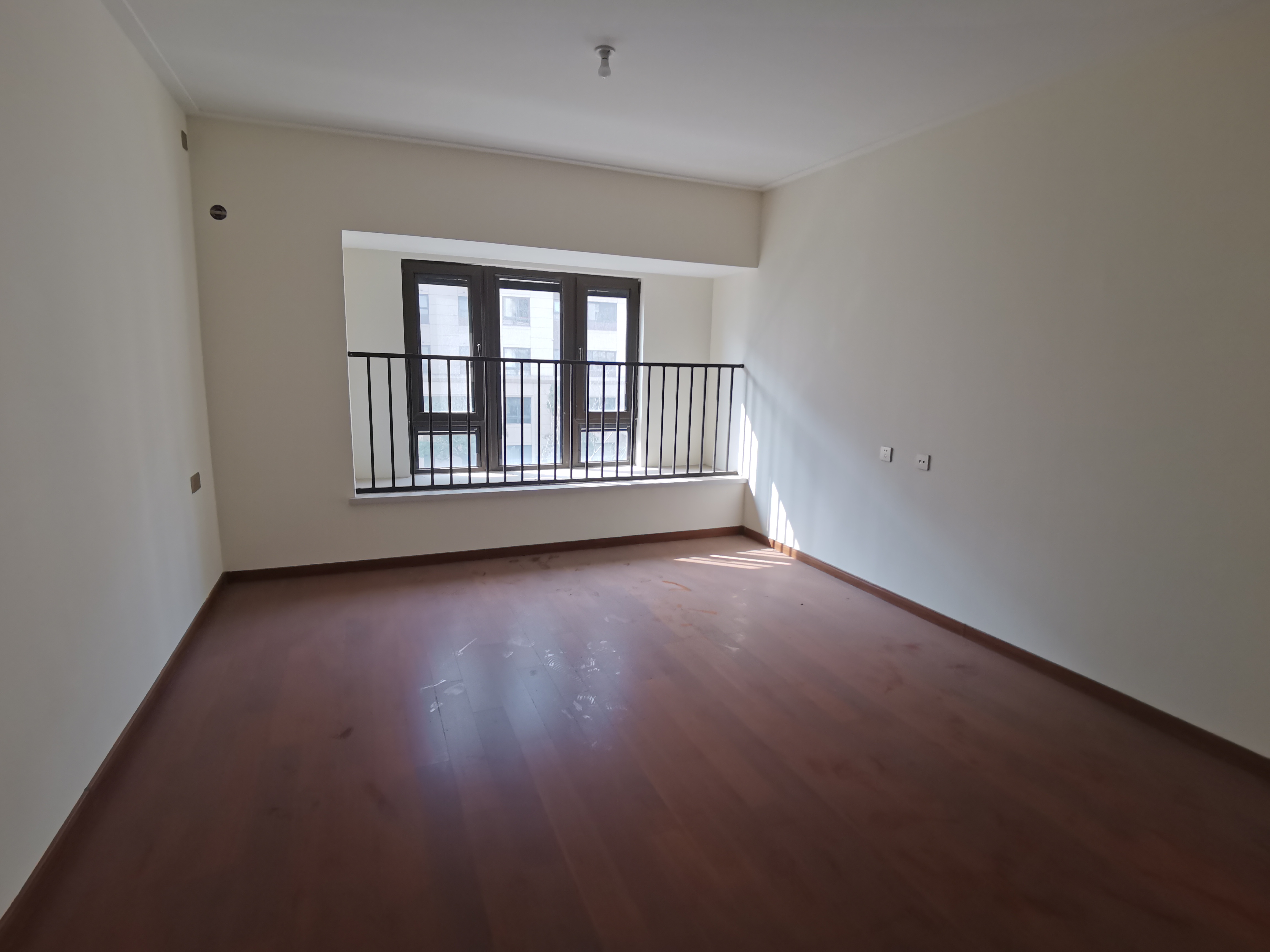 中南万科大都会 4室2厅2卫 158m²