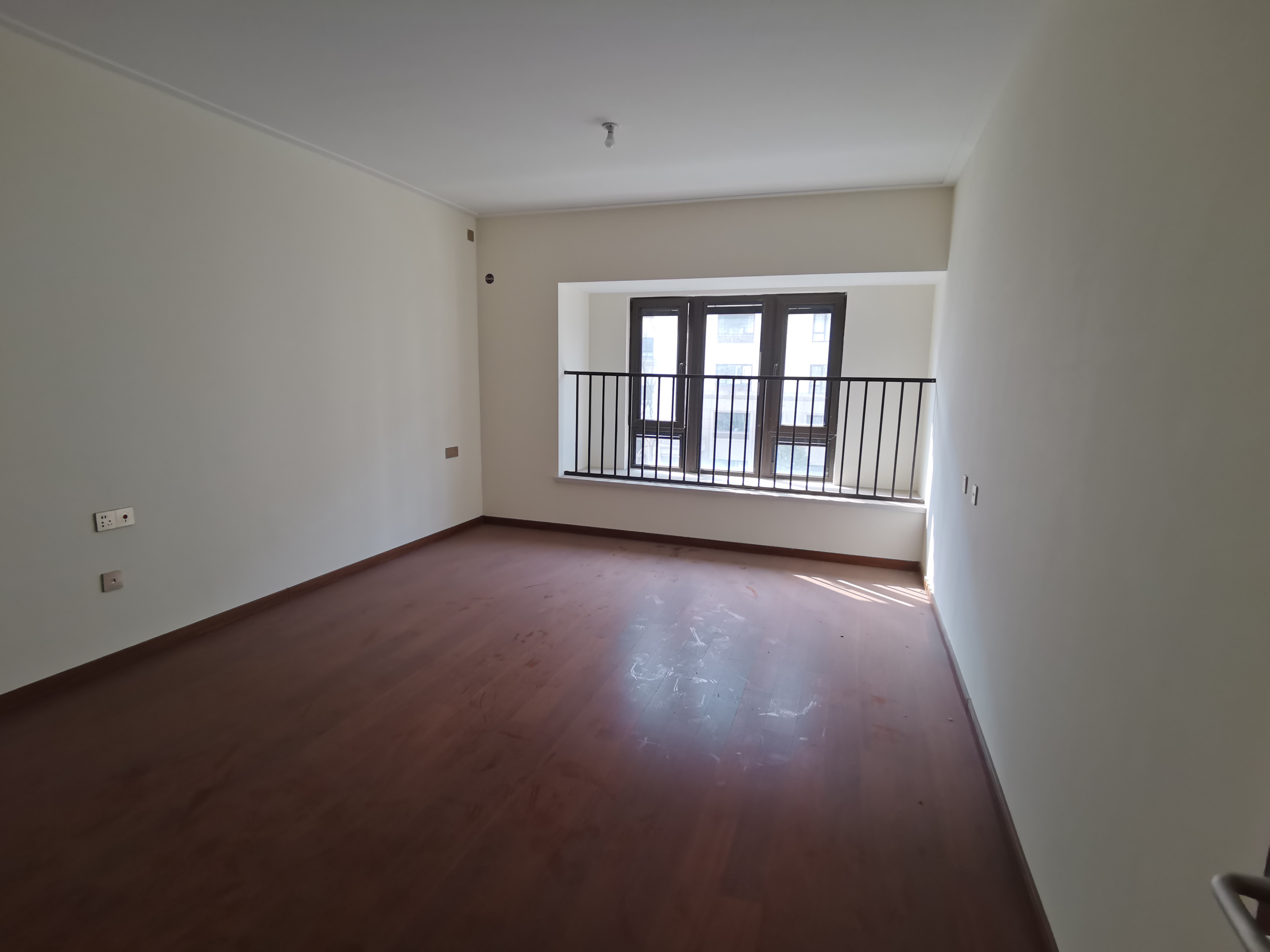中南万科大都会 4室2厅2卫 158m²