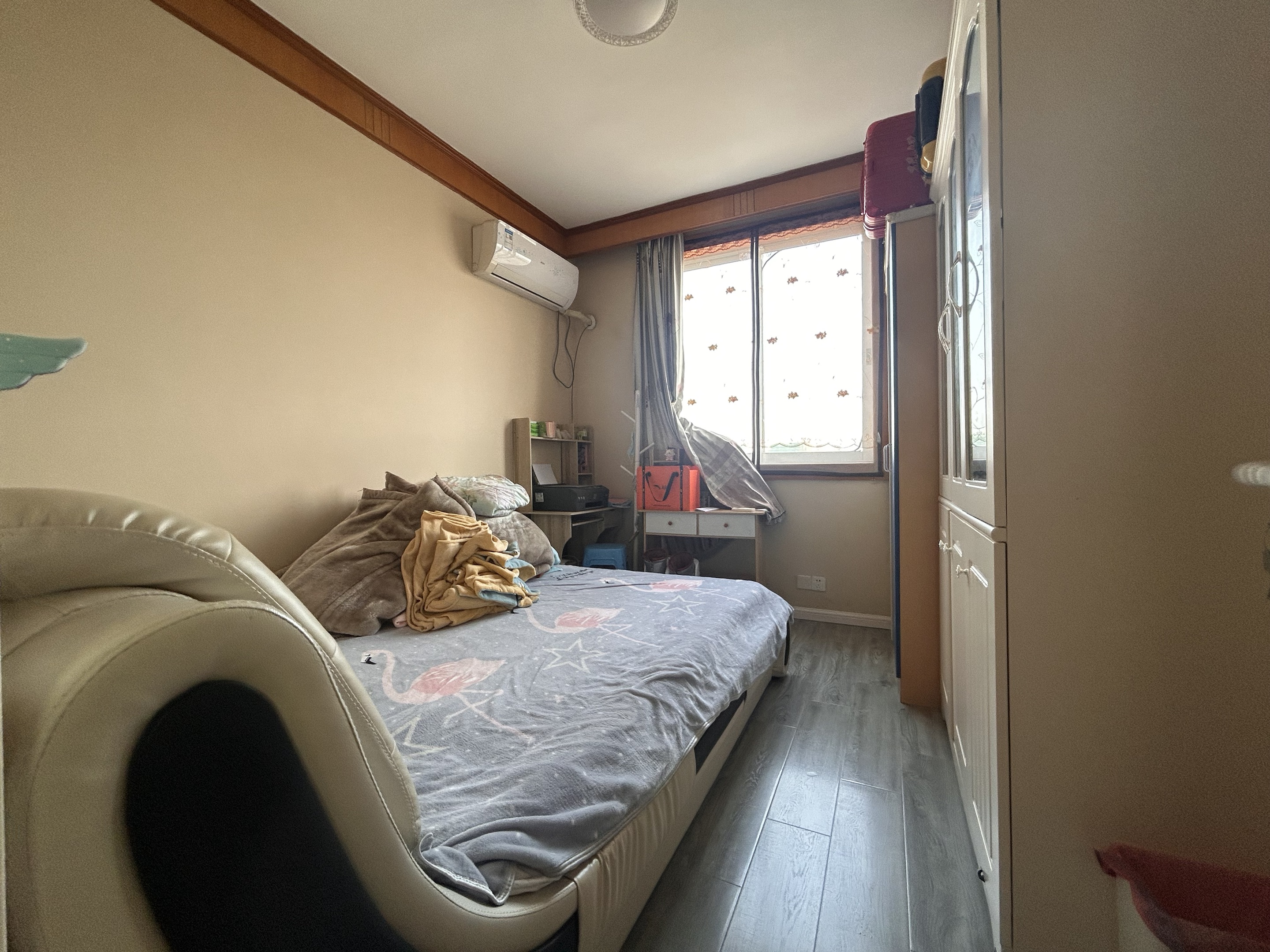 金和小区 3室2厅1卫 108m&sup2;