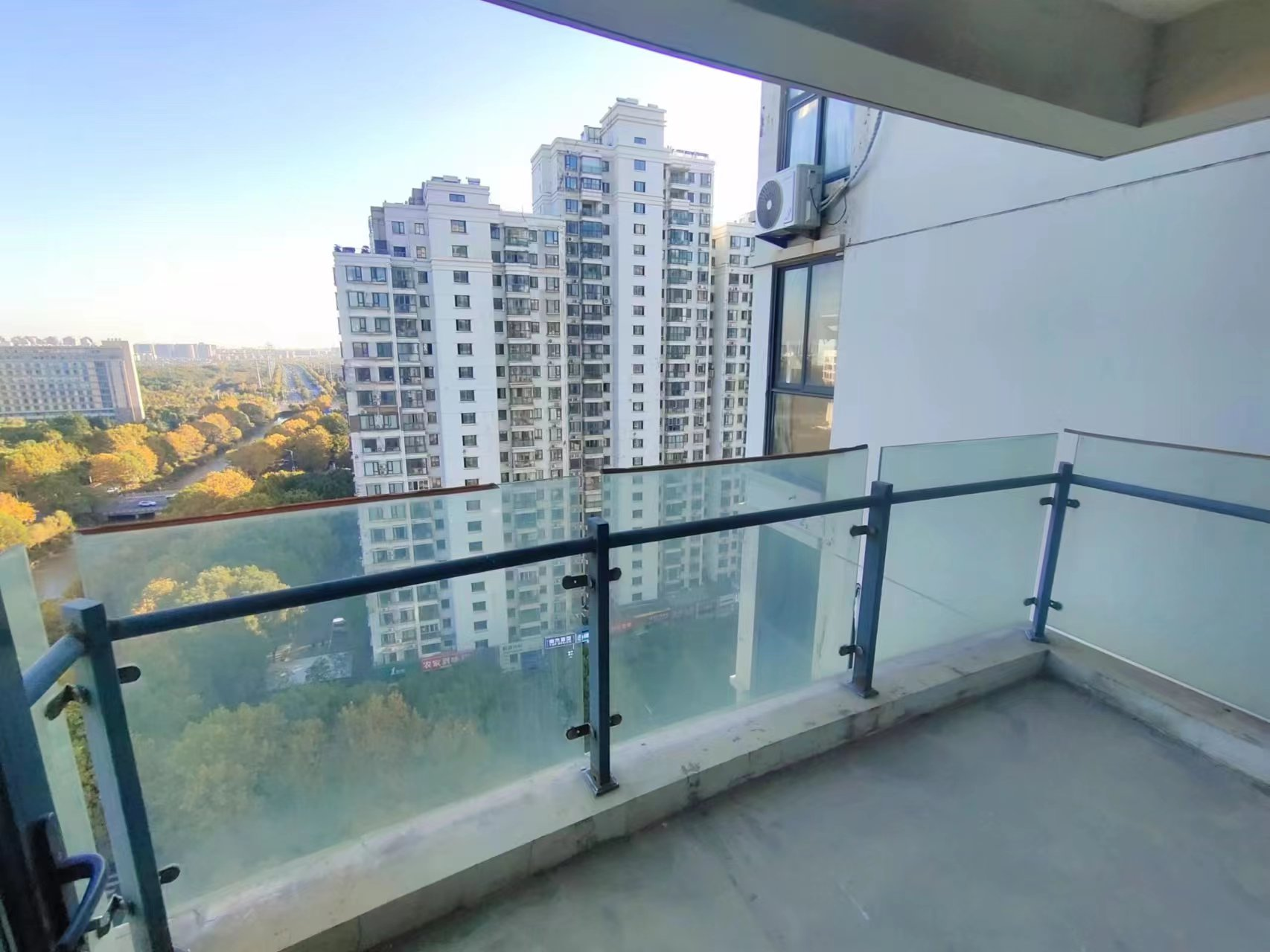 中南世纪城北区 3室2厅2卫 148m&sup2;
