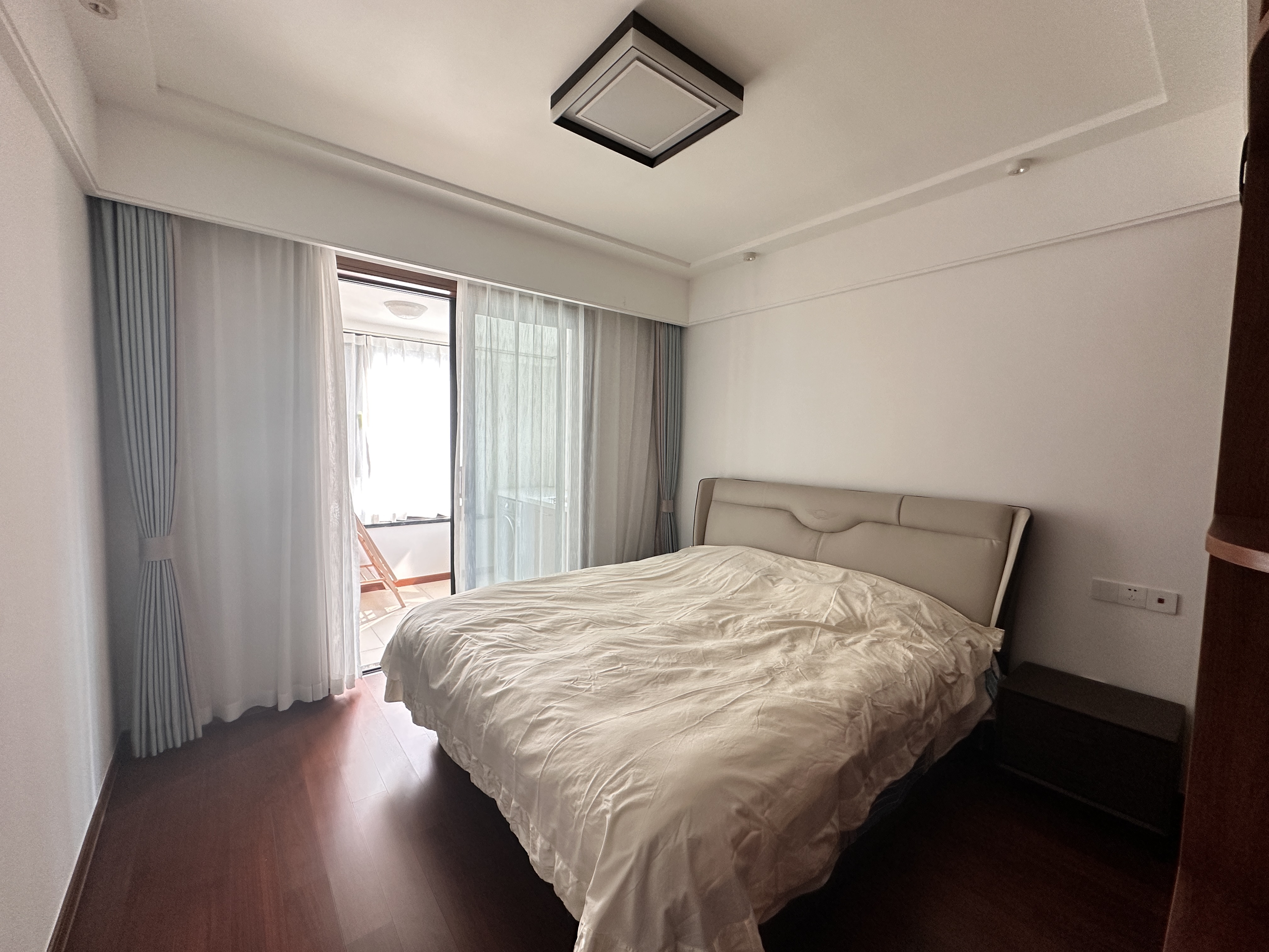 盛和九里香堤二期 3室2厅2卫 225.51m&sup2;