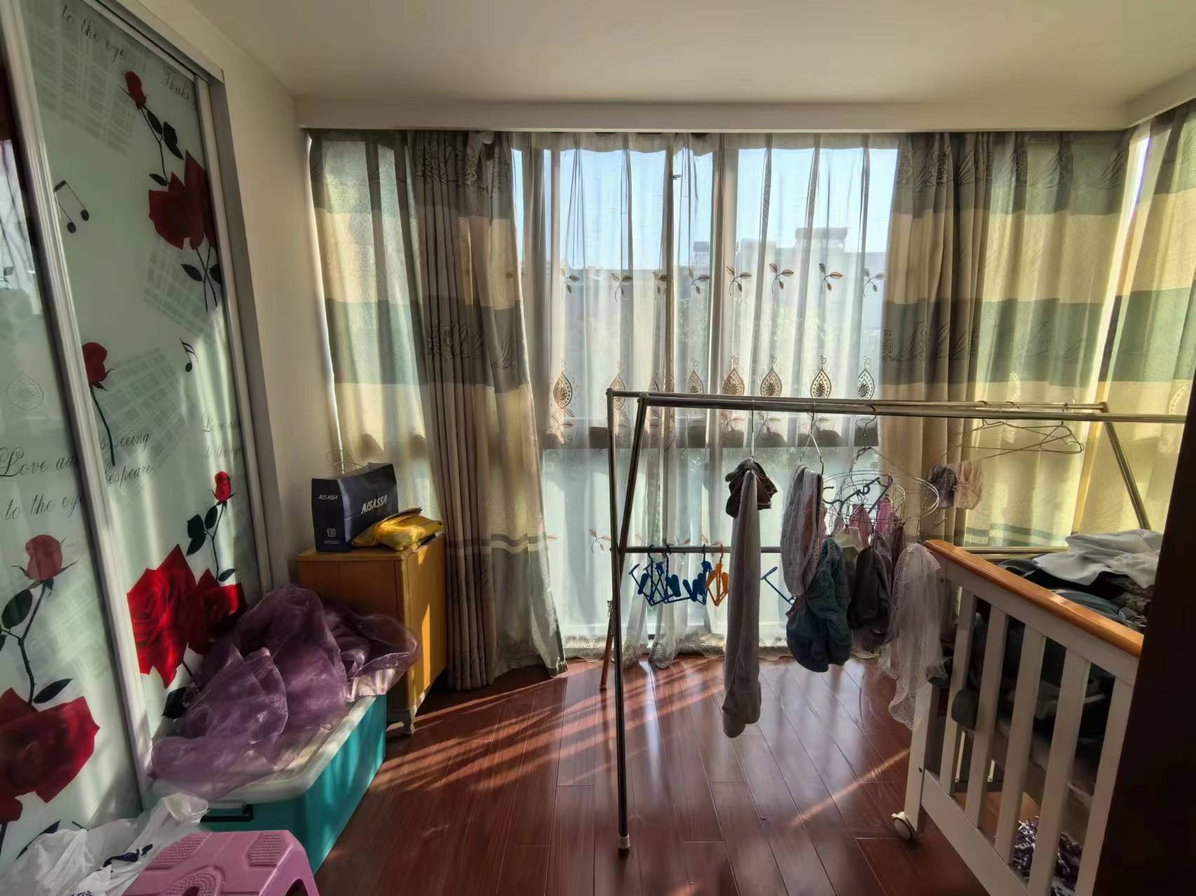 金桥人家 4室2厅2卫 151.00m&sup2;