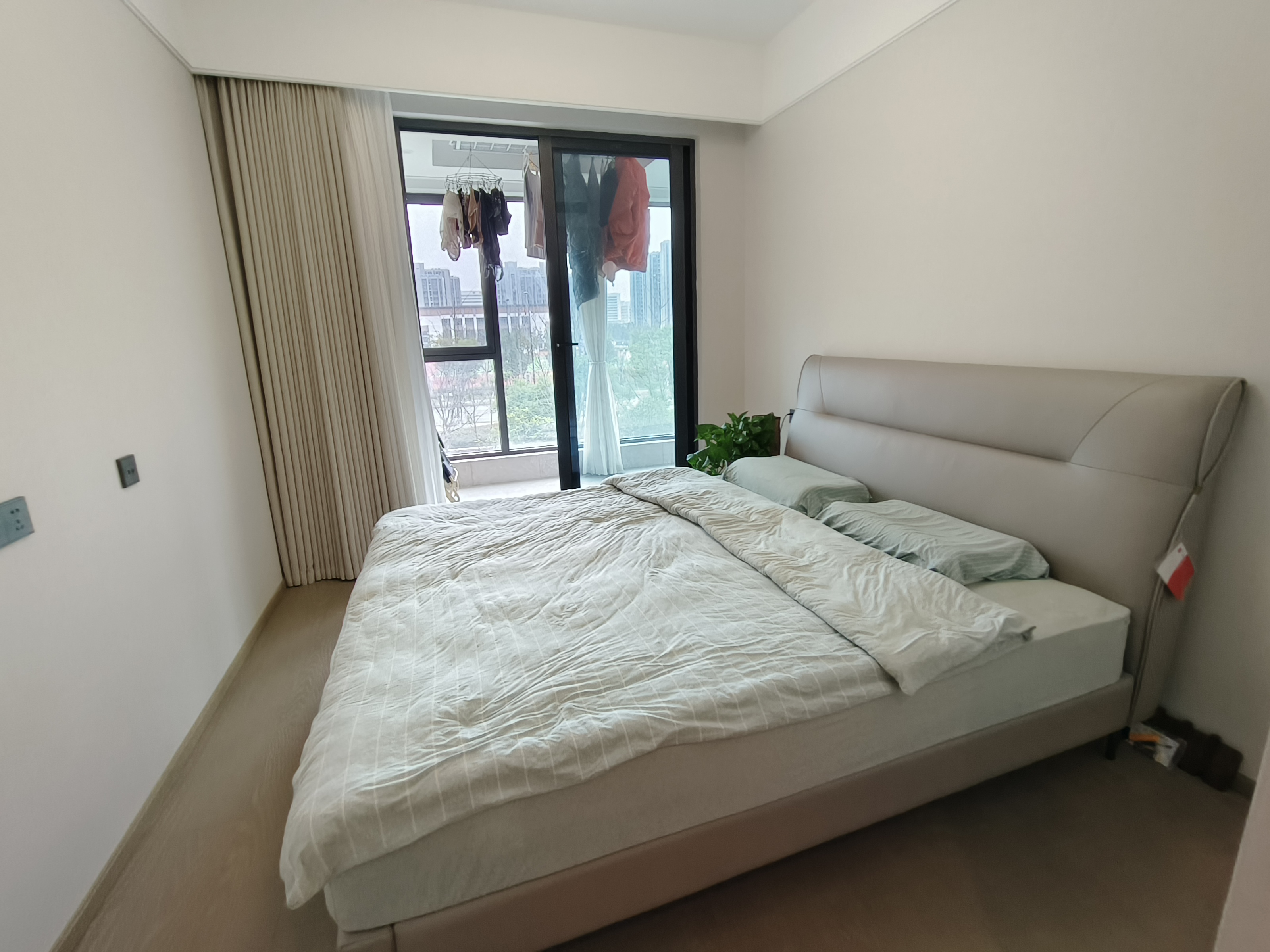 万科方圆 3室2厅2卫 128m&sup2;