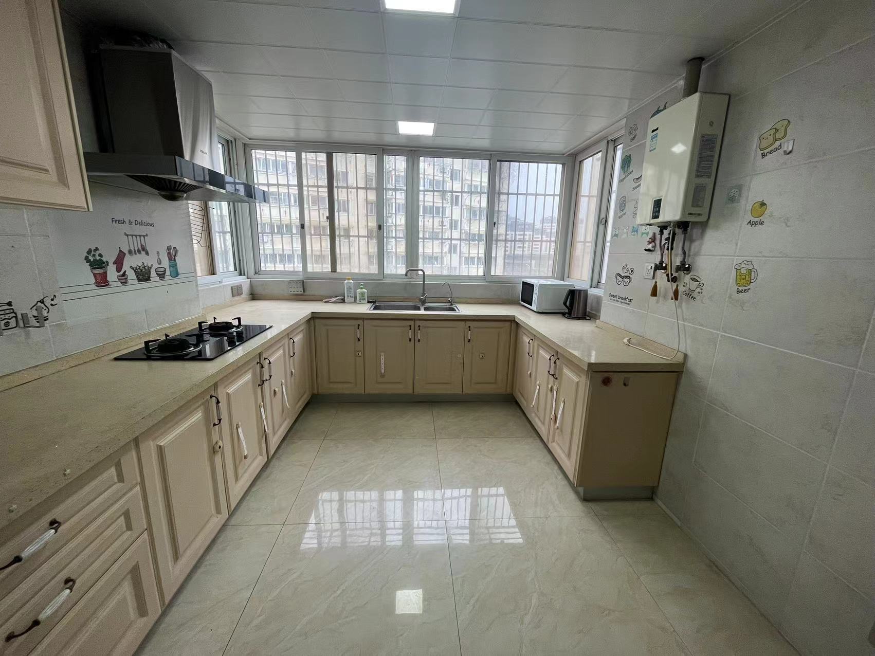 城港花苑东区 2室1厅1卫 101m&sup2;