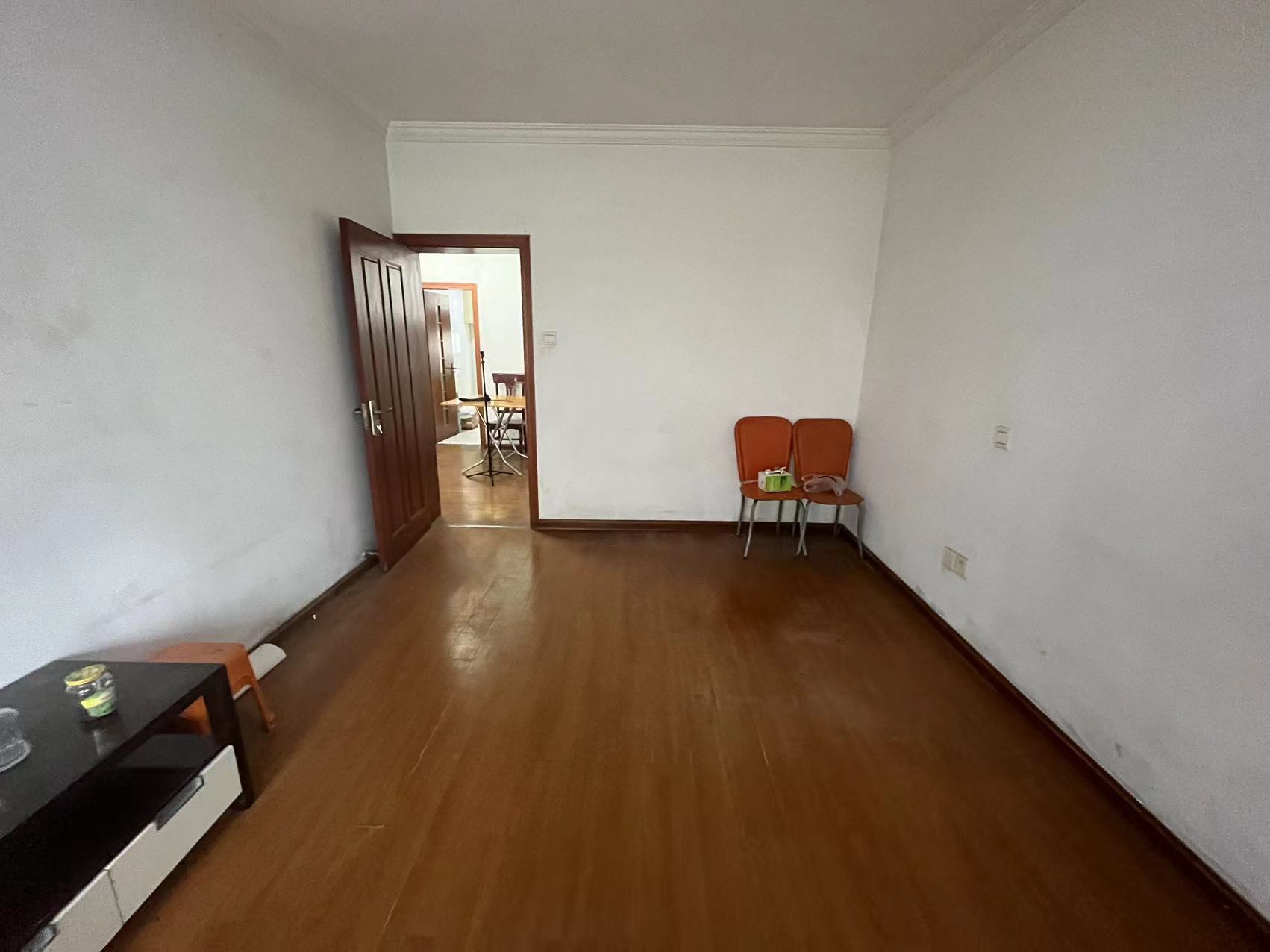 城港新村 2室1厅1卫 63m&sup2;