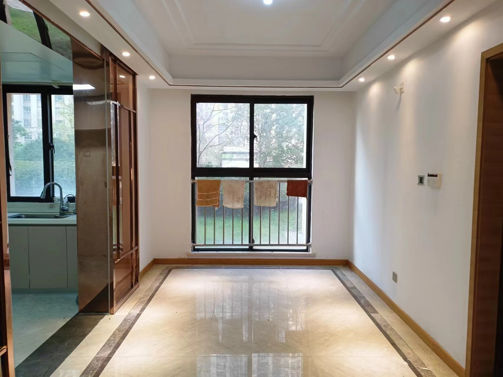 中南世纪花城三期 3室2厅2卫 132.9m²