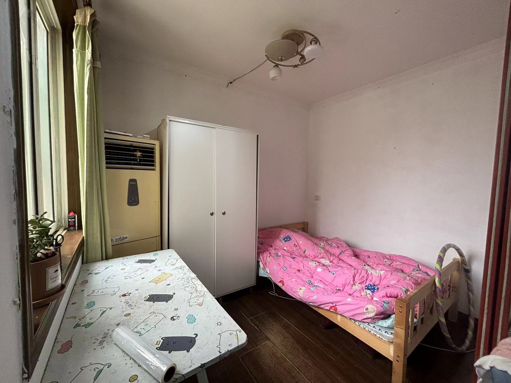 外滩小区 1室1厅1卫 57.11m&sup2;