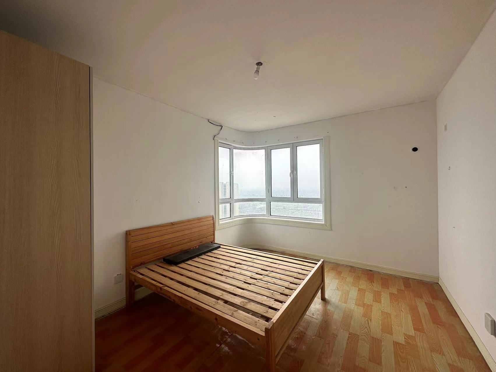 富都豪园 3室2厅1卫 116m&sup2;
