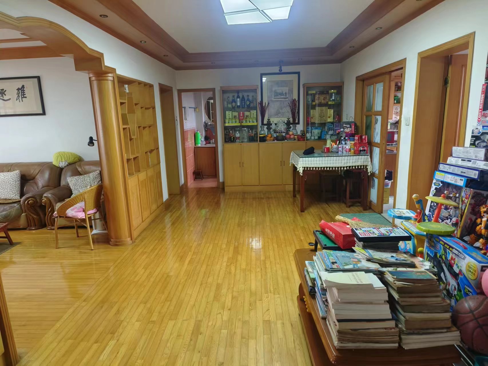 虹桥西村 3室2厅1卫 126.99m&sup2;