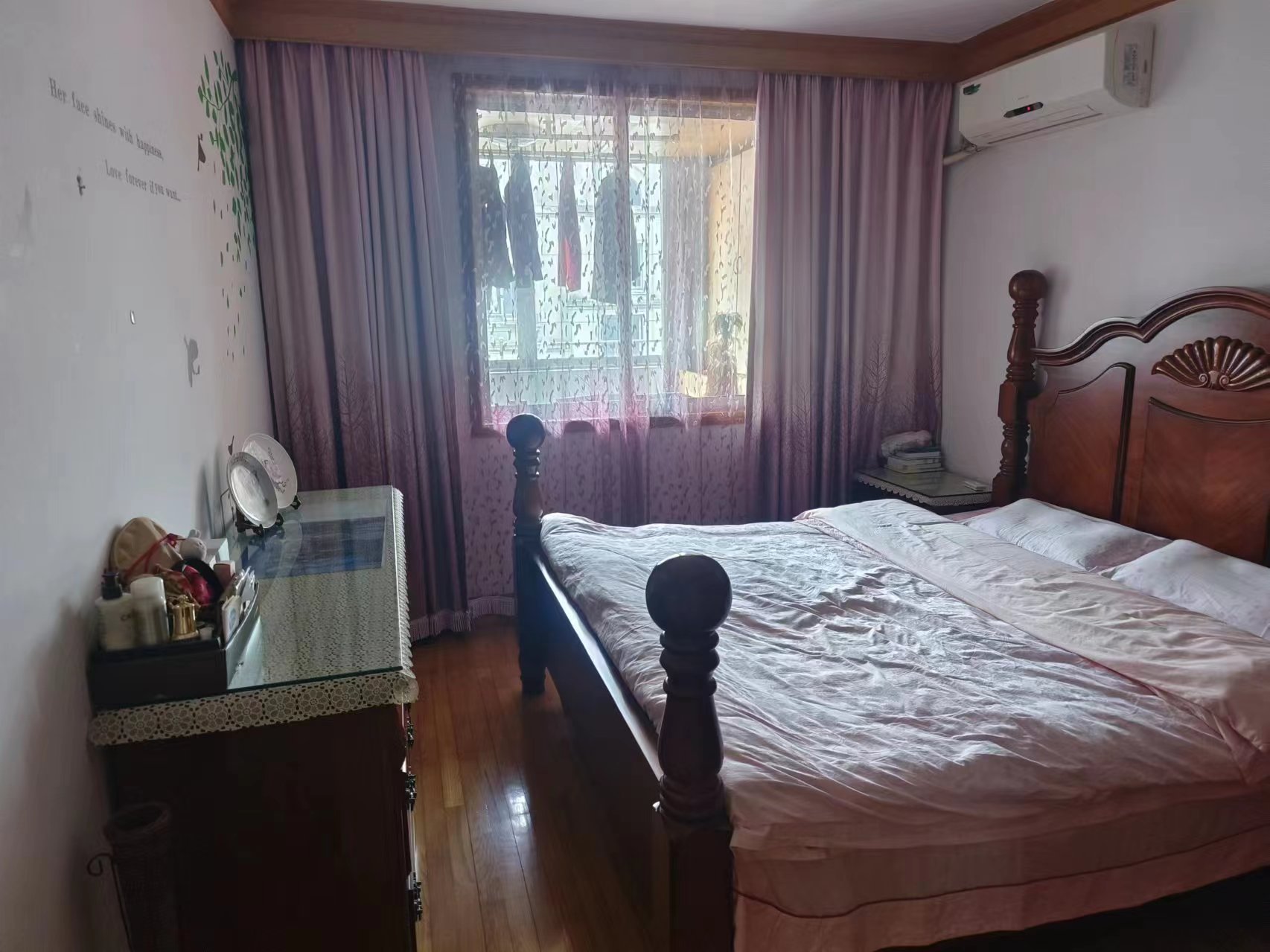 虹桥西村 3室2厅1卫 126.99m&sup2;