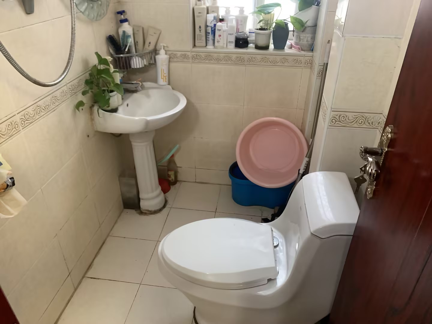 虹桥新村(朝霞路) 2室1厅1卫 60m&sup2;