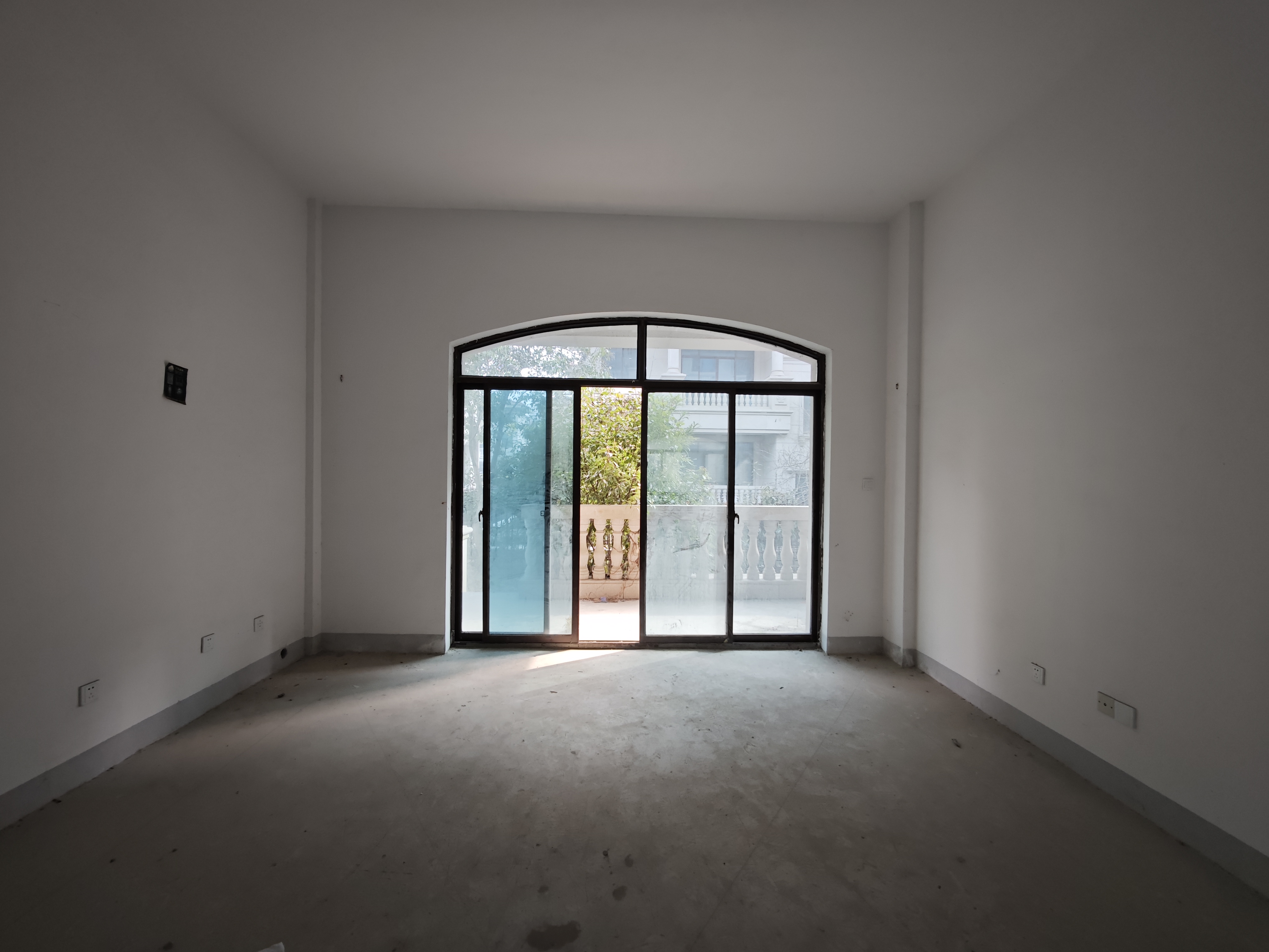 碧桂园(南通经济技术开发区) 4室2厅3卫 248m&sup2;