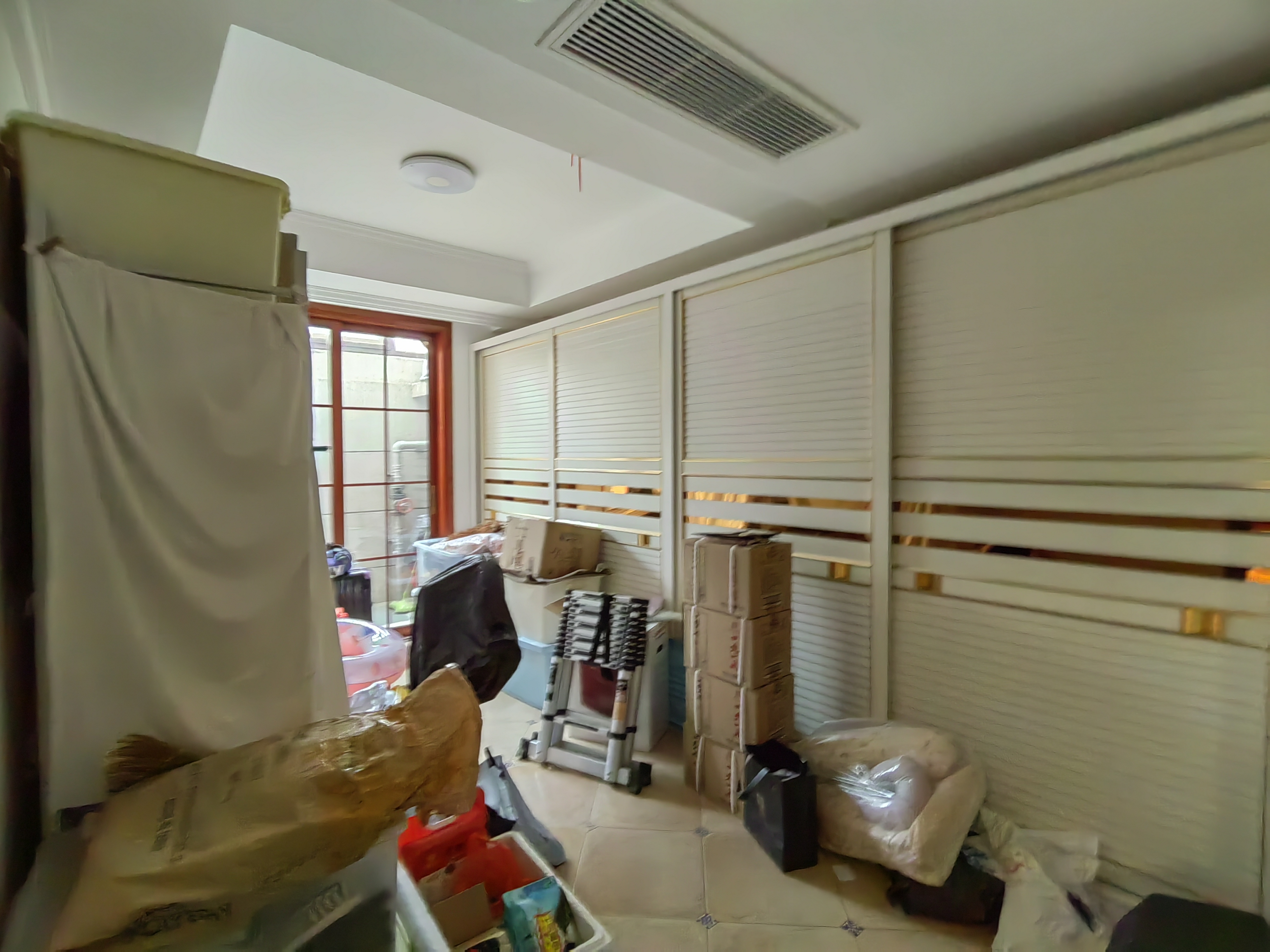 碧桂园(南通经济技术开发区) 5室2厅4卫 260.19m&sup2;