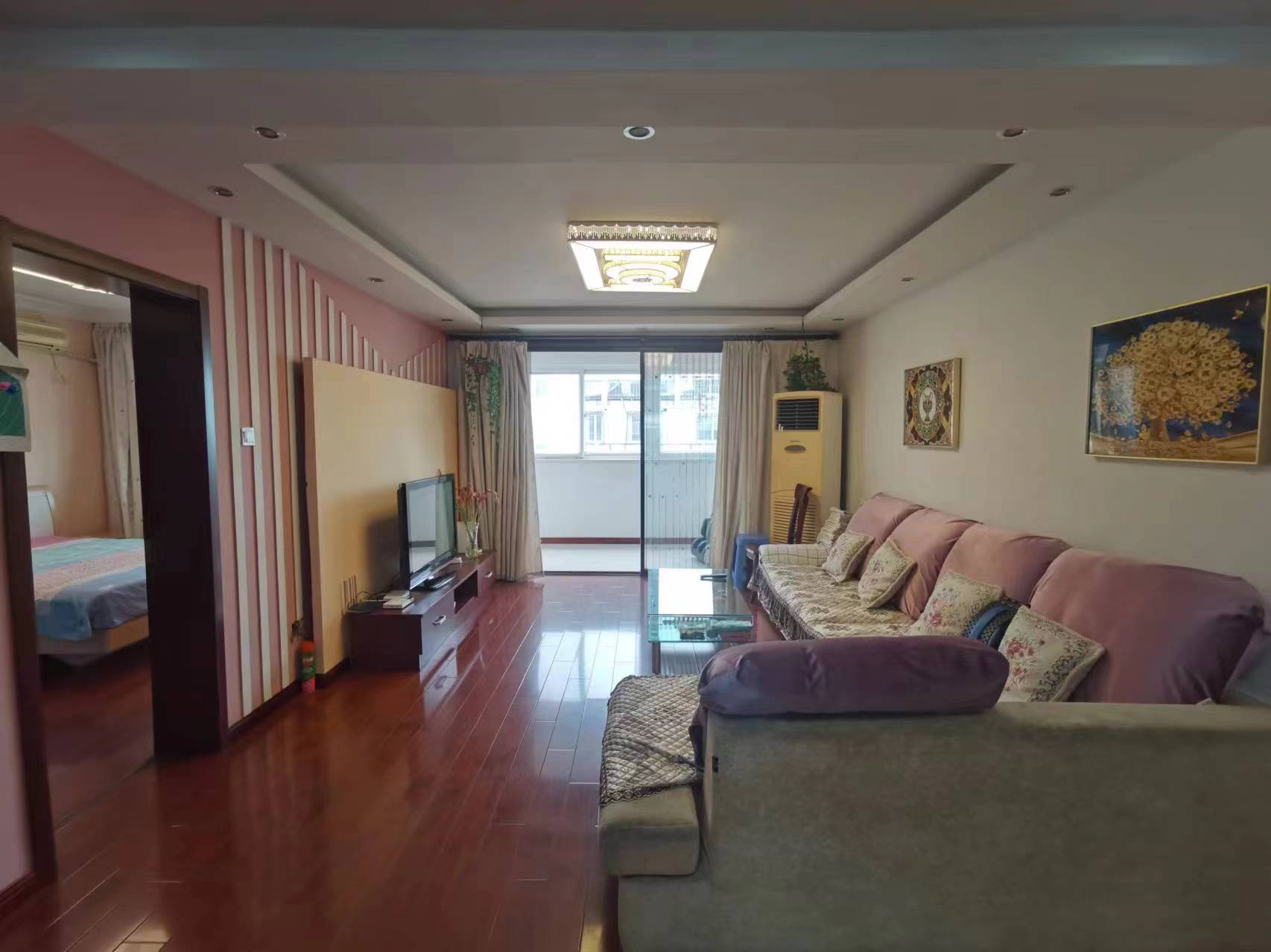 跃龙小苑 7室3厅2卫 220m&sup2;