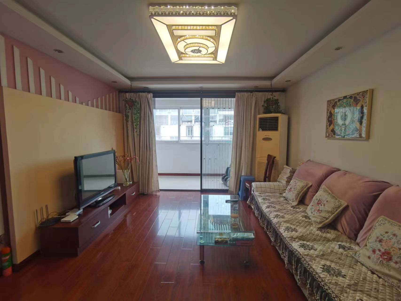 跃龙小苑 7室3厅2卫 220m&sup2;