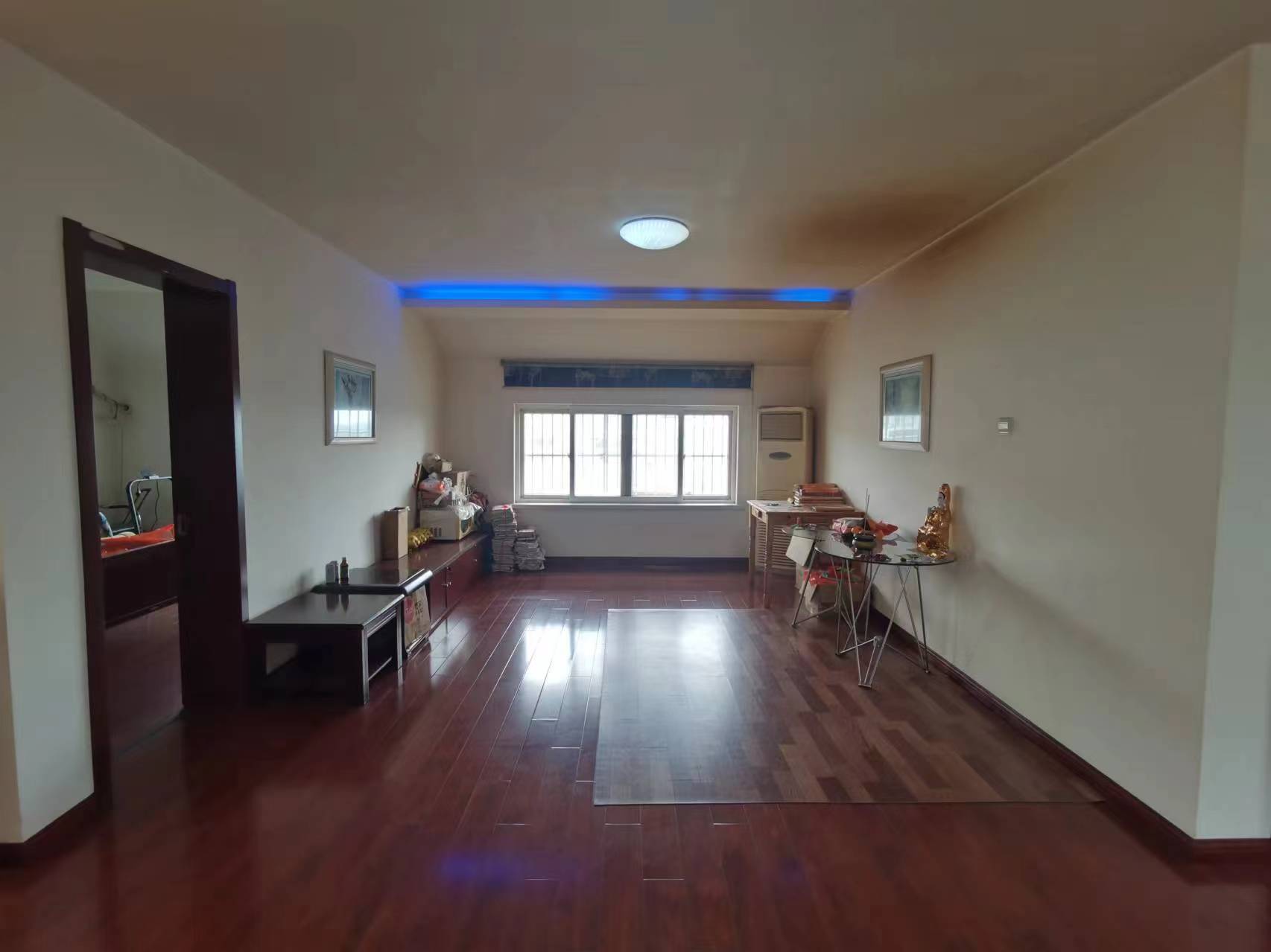 跃龙小苑 7室3厅2卫 220m&sup2;