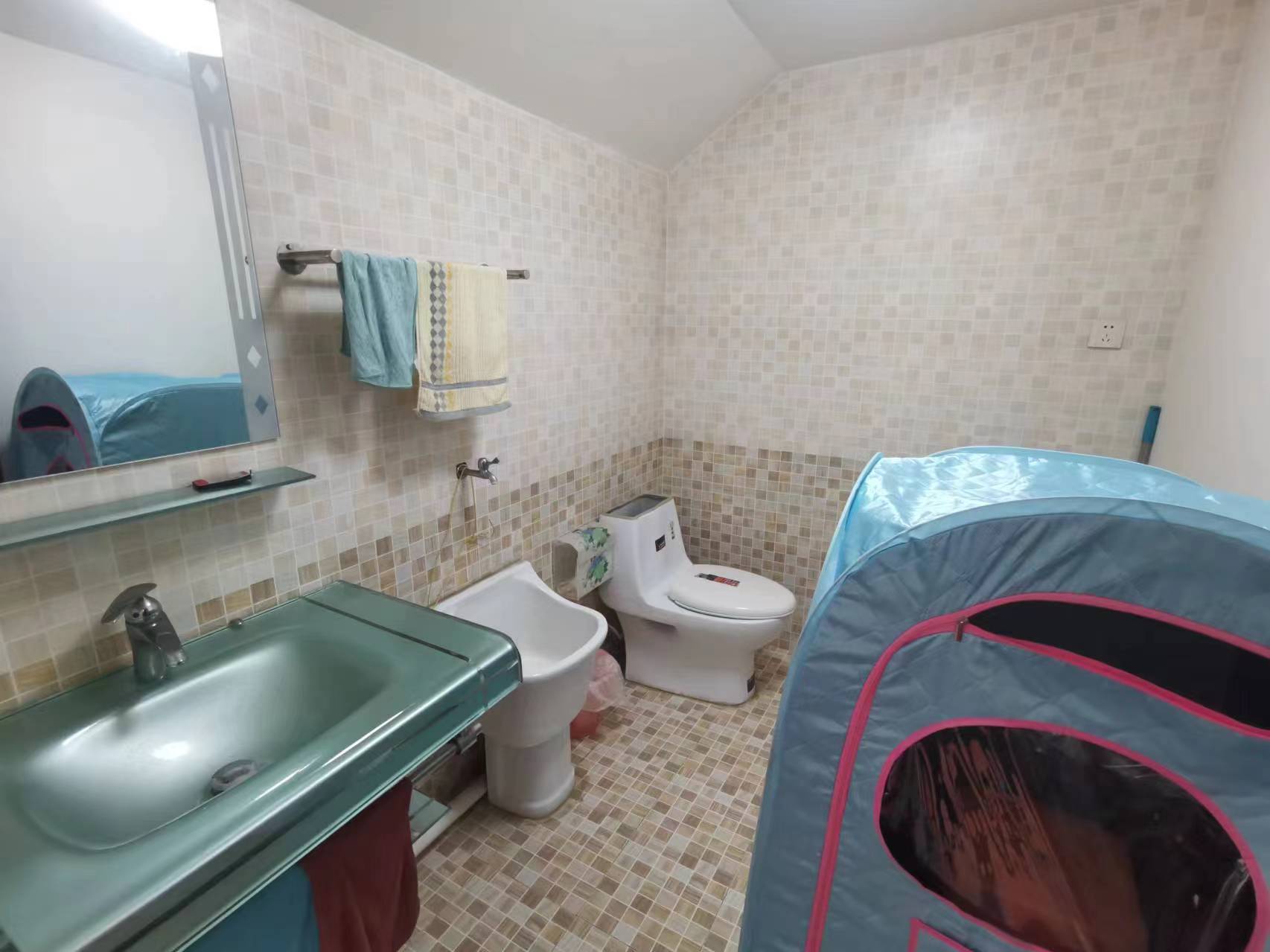 跃龙小苑 7室3厅2卫 220m&sup2;