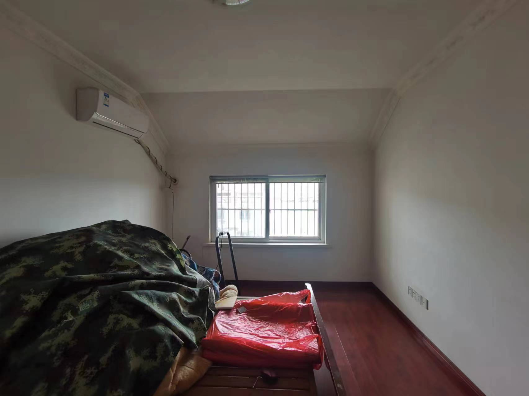 跃龙小苑 7室3厅2卫 220m&sup2;