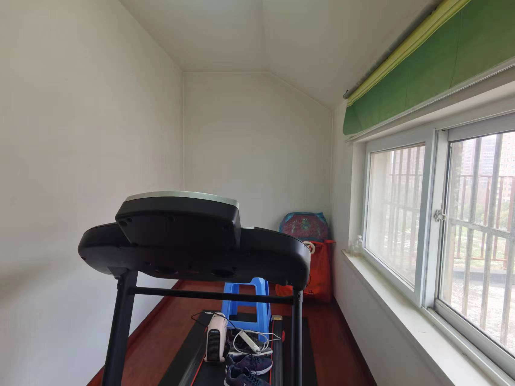 跃龙小苑 7室3厅2卫 220m&sup2;