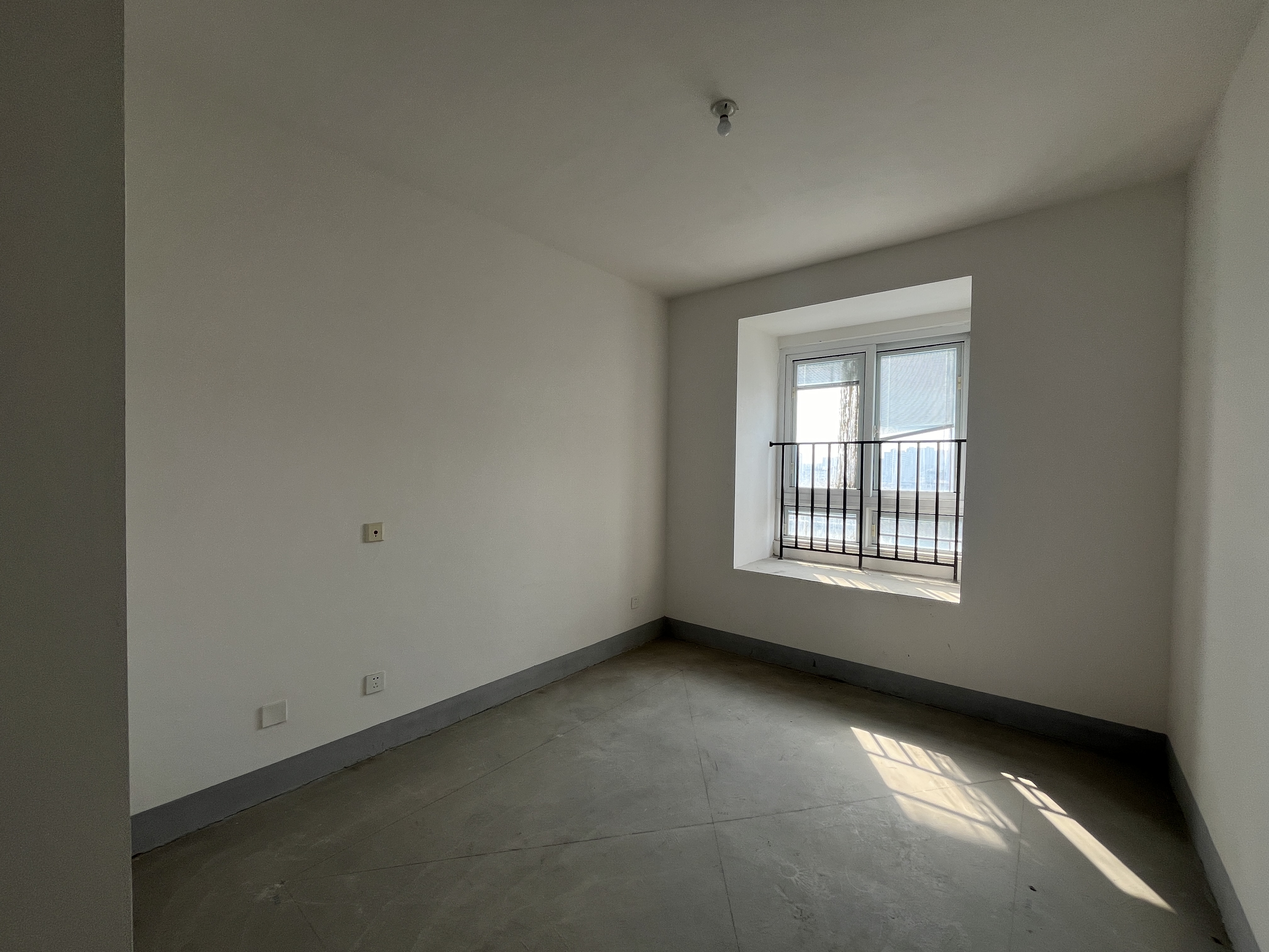 崇川星光域 4室2厅3卫 142m²