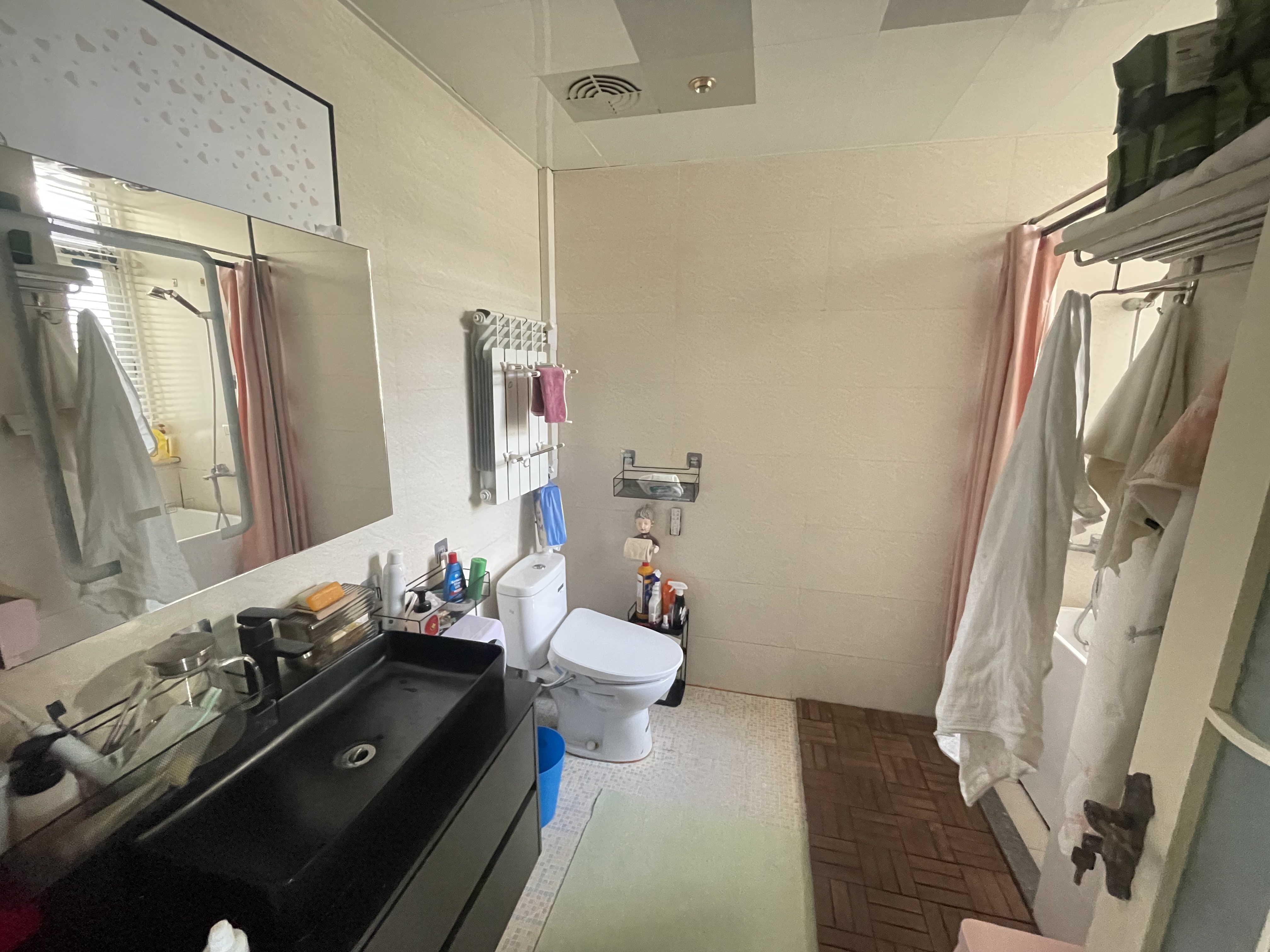 凤凰莱茵苑 5室2厅3卫 210.67m&sup2;